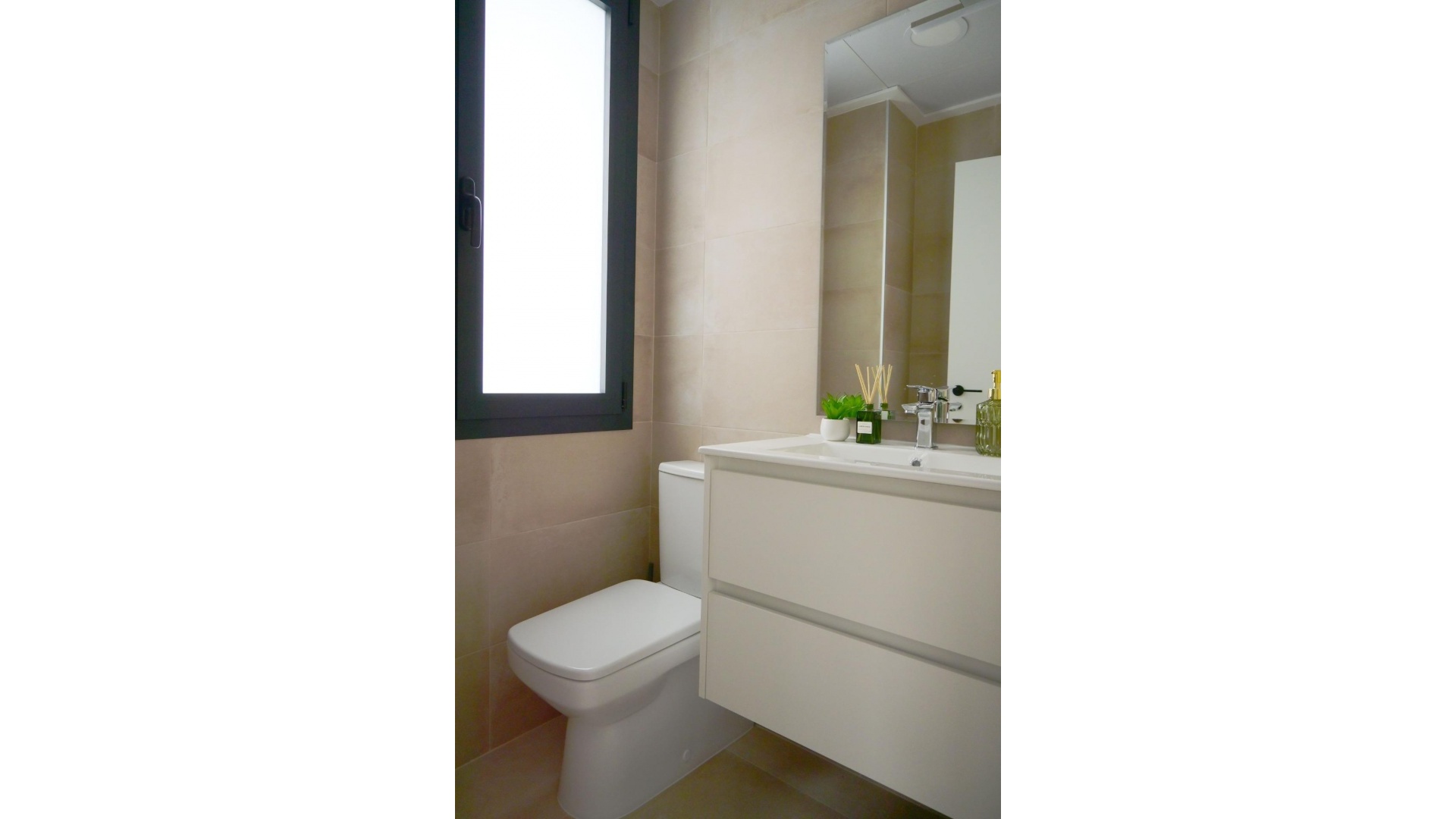 Neubau - Villa - Dolores - polideportivo