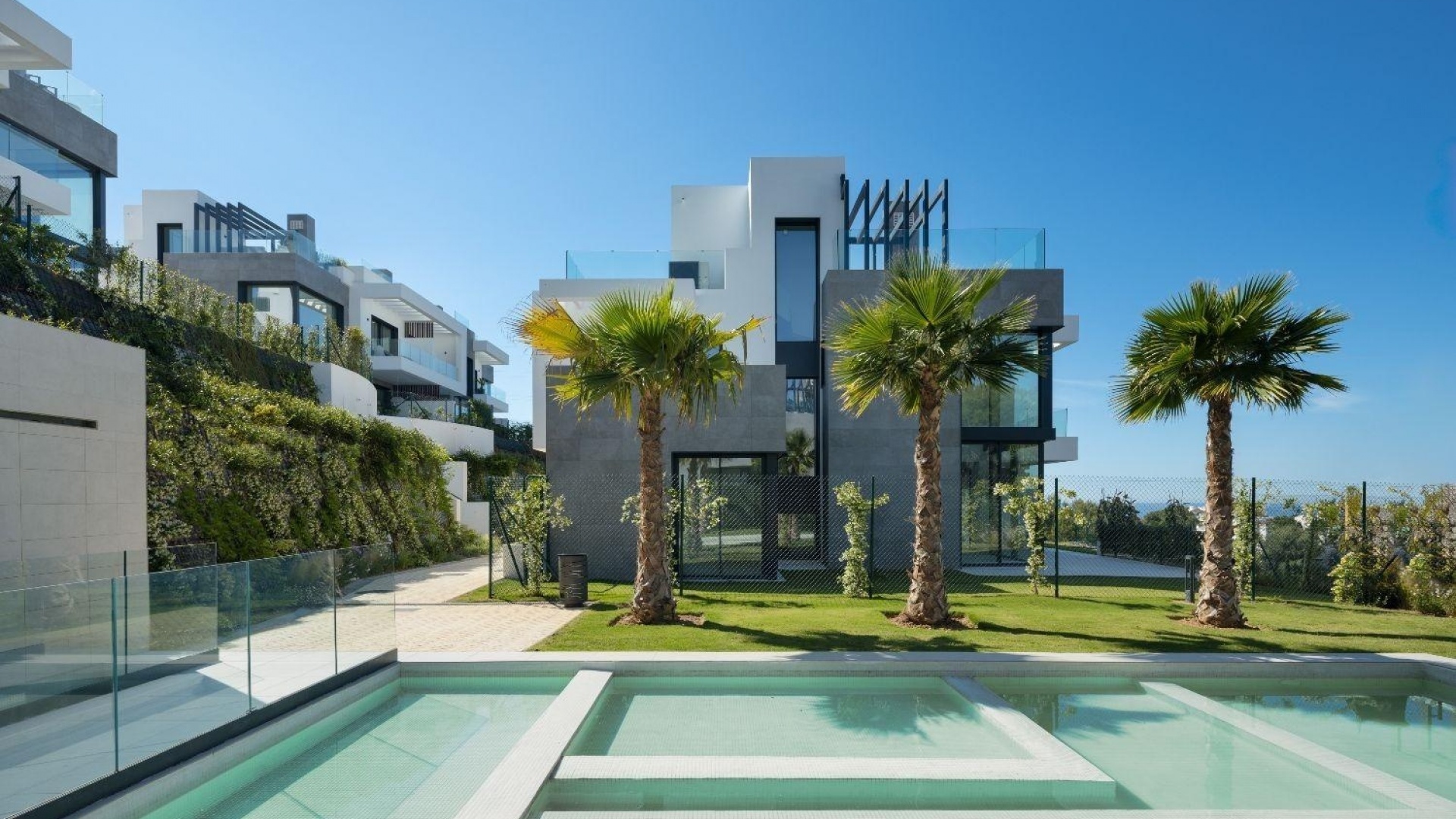 Neubau - Villa - Marbella - Rio Real Golf
