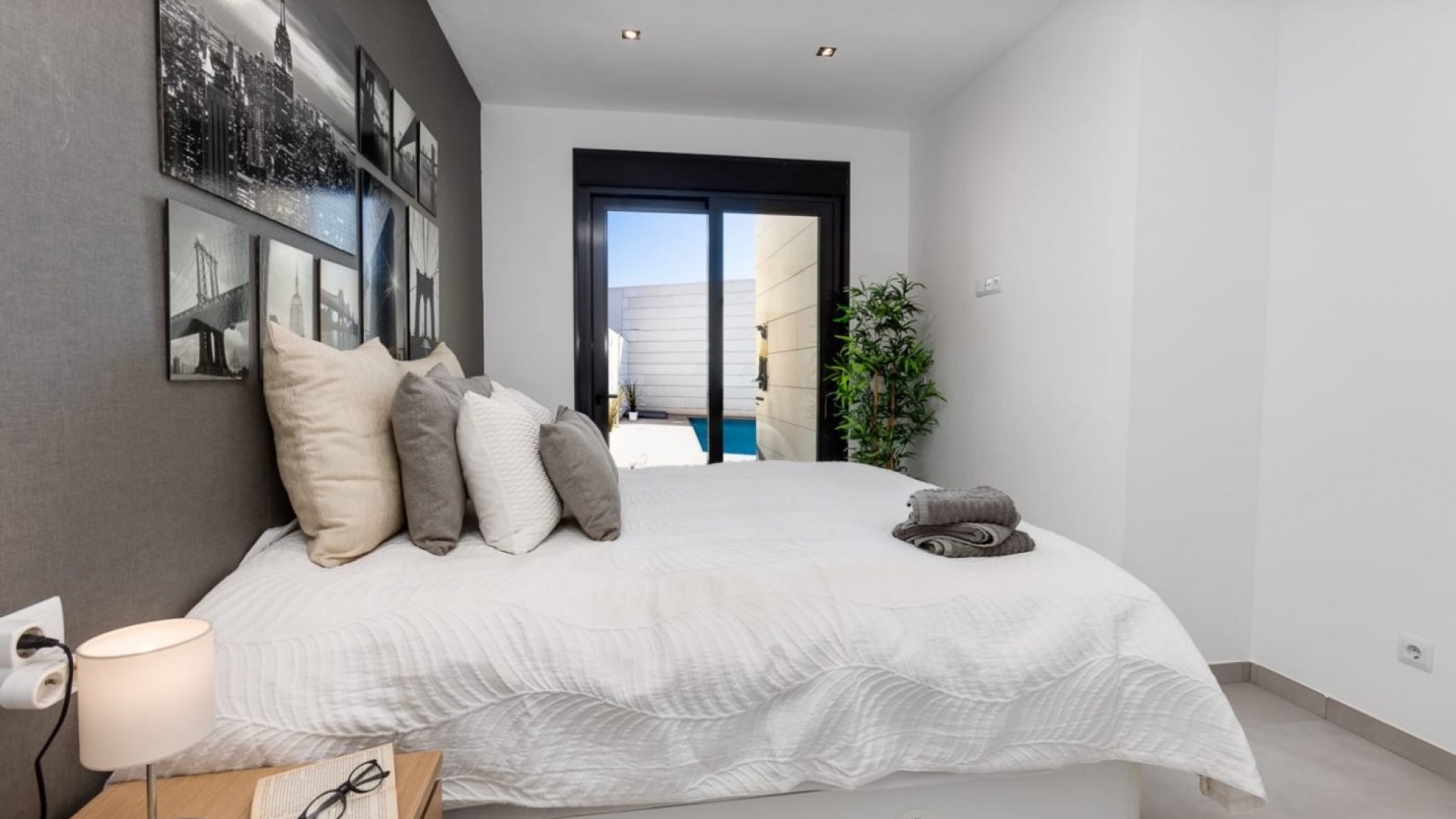 Neubau - Villa - Pilar de la Horadada