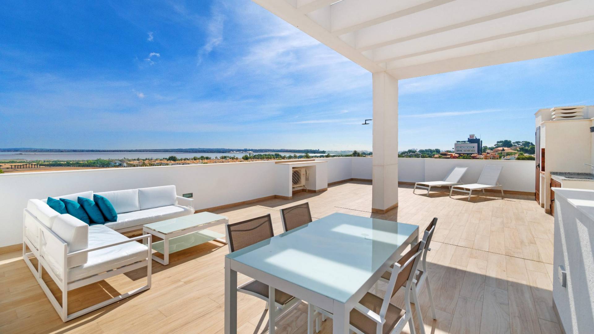 Neubau - Wohnung - Los Balcones - Laguna Beach