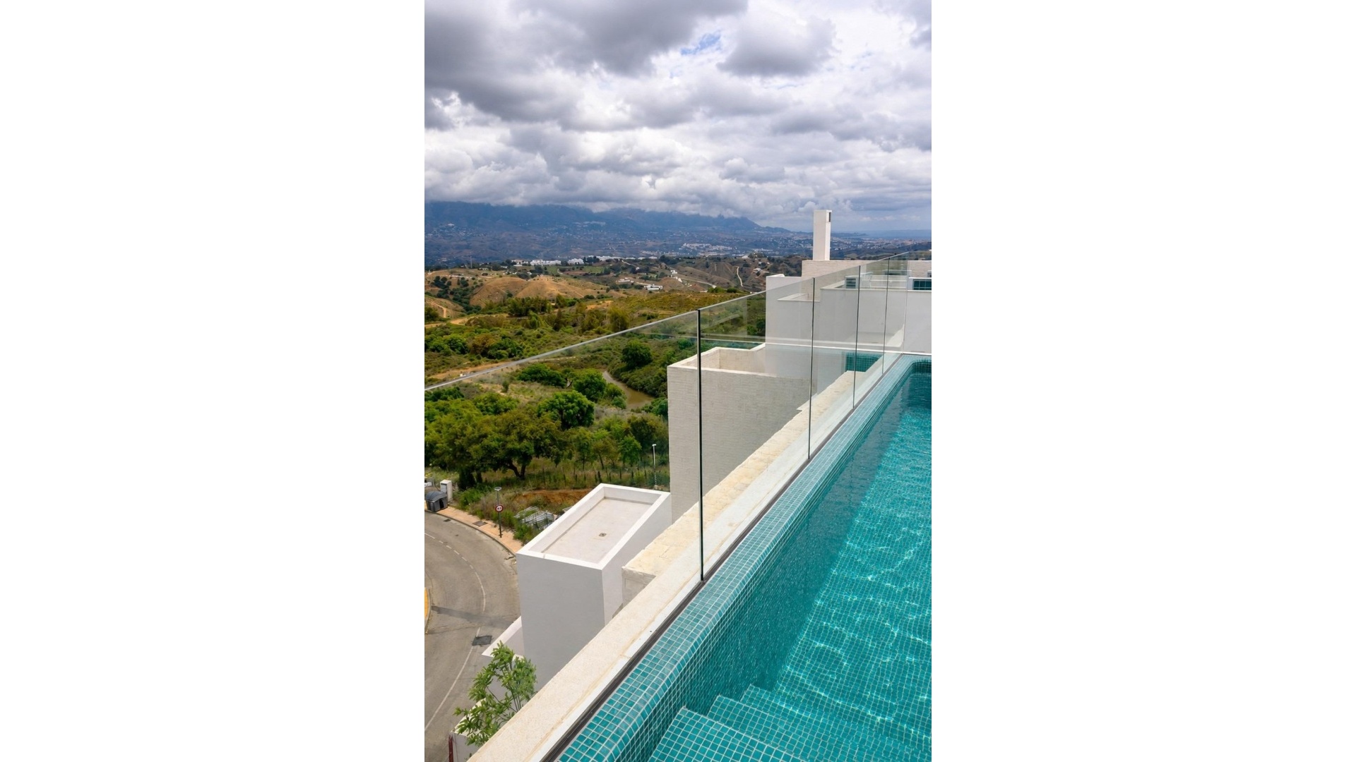 Neubau - Wohnung - Ojen - El Soto De Marbella
