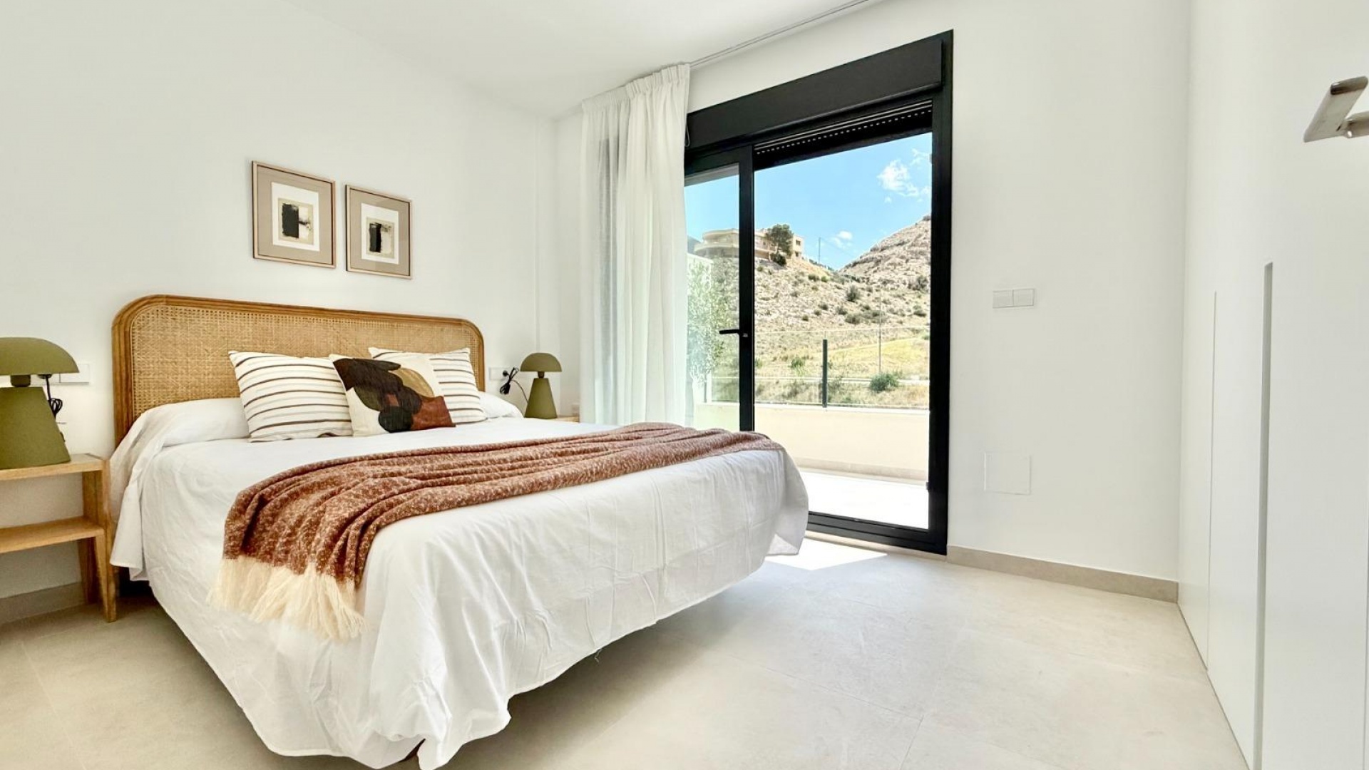 New Build - Townhouse - Cox - Sin Zona