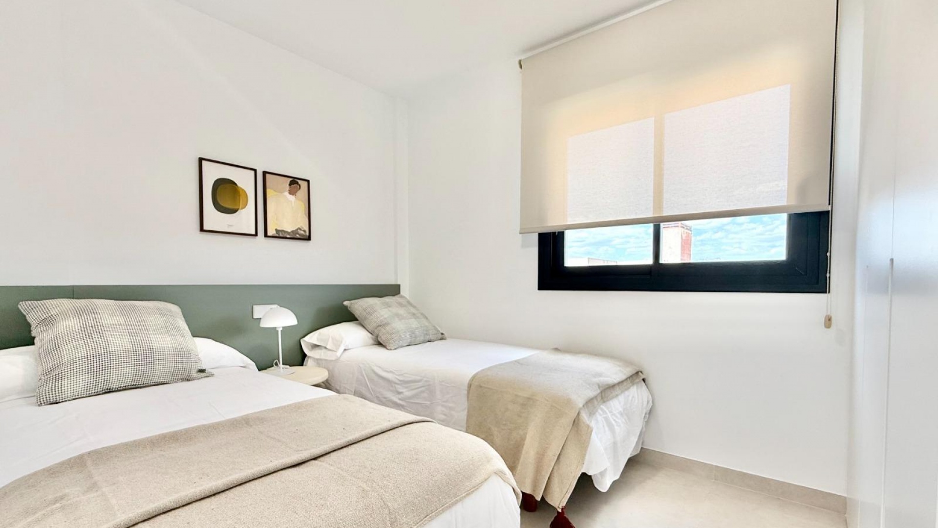 New Build - Townhouse - Cox - Sin Zona