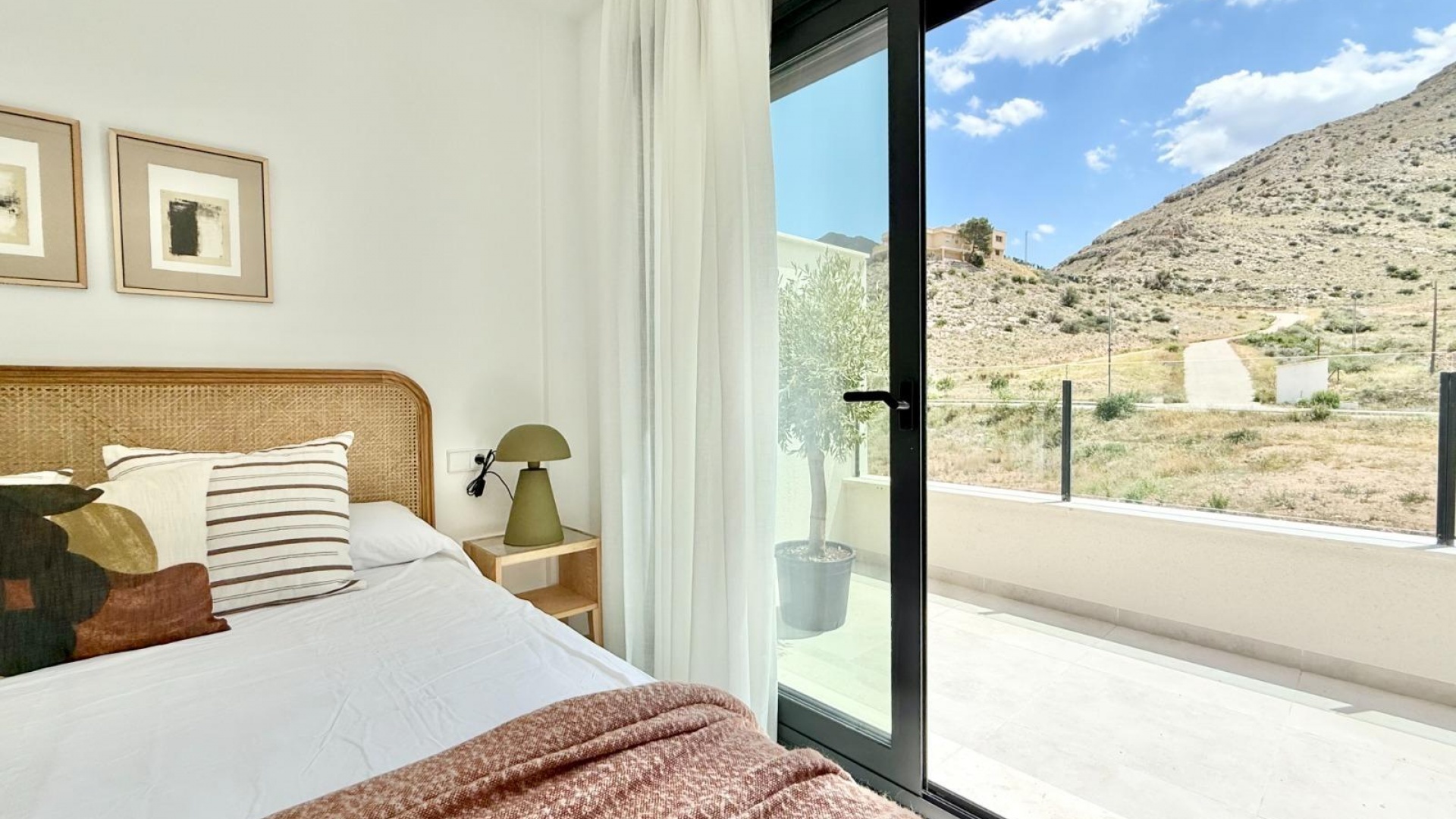 New Build - Townhouse - Cox - Sin Zona