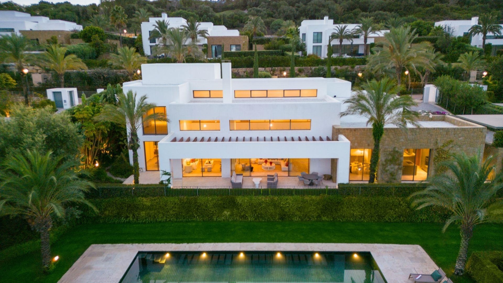 Nieuw gebouw - Villa - Casares - Pedregales