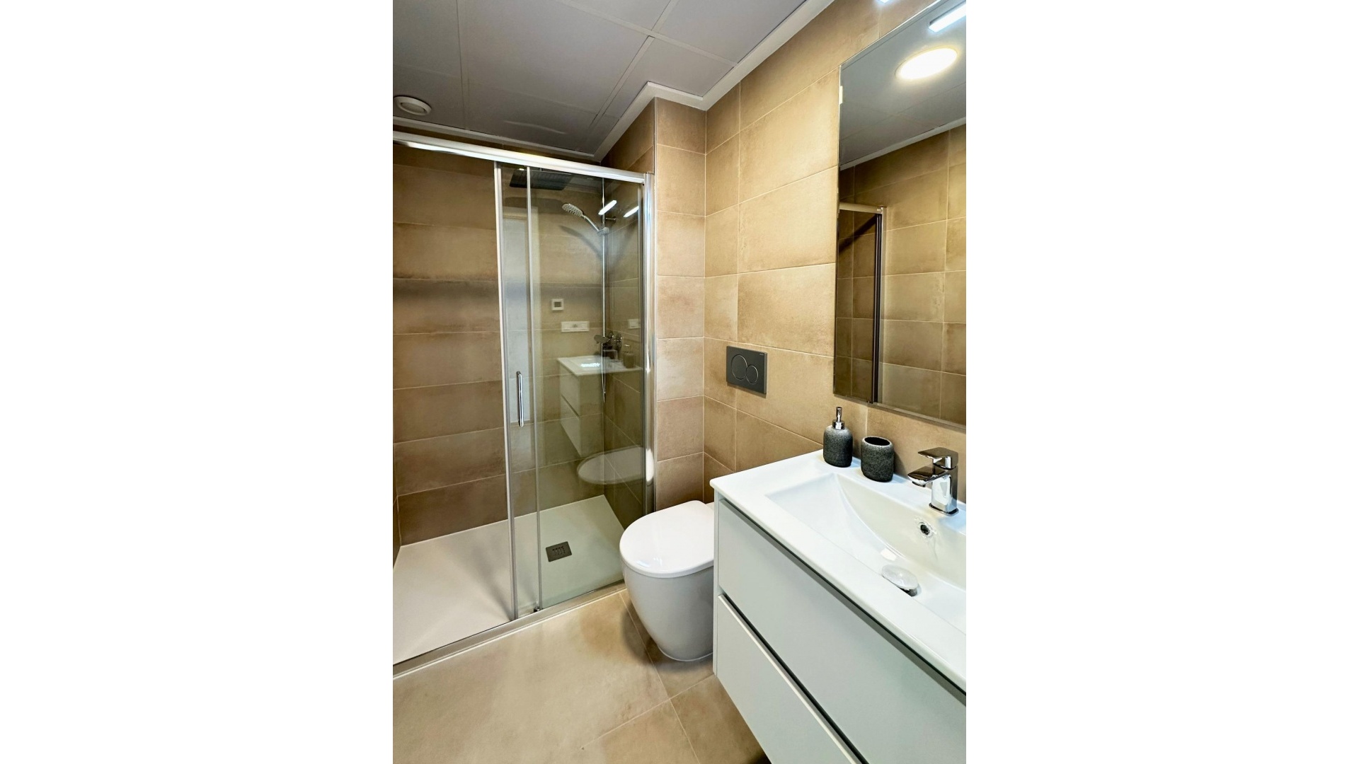 Nieuw gebouw - Villa - Dolores - polideportivo