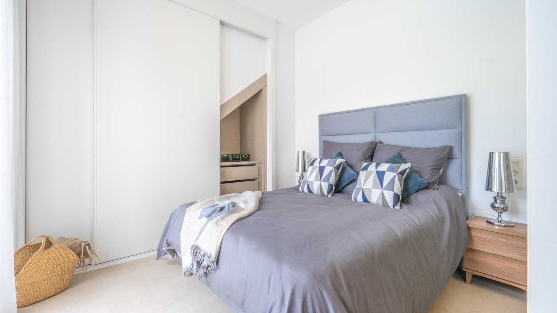 Nieuw gebouw - Villa - Roldan