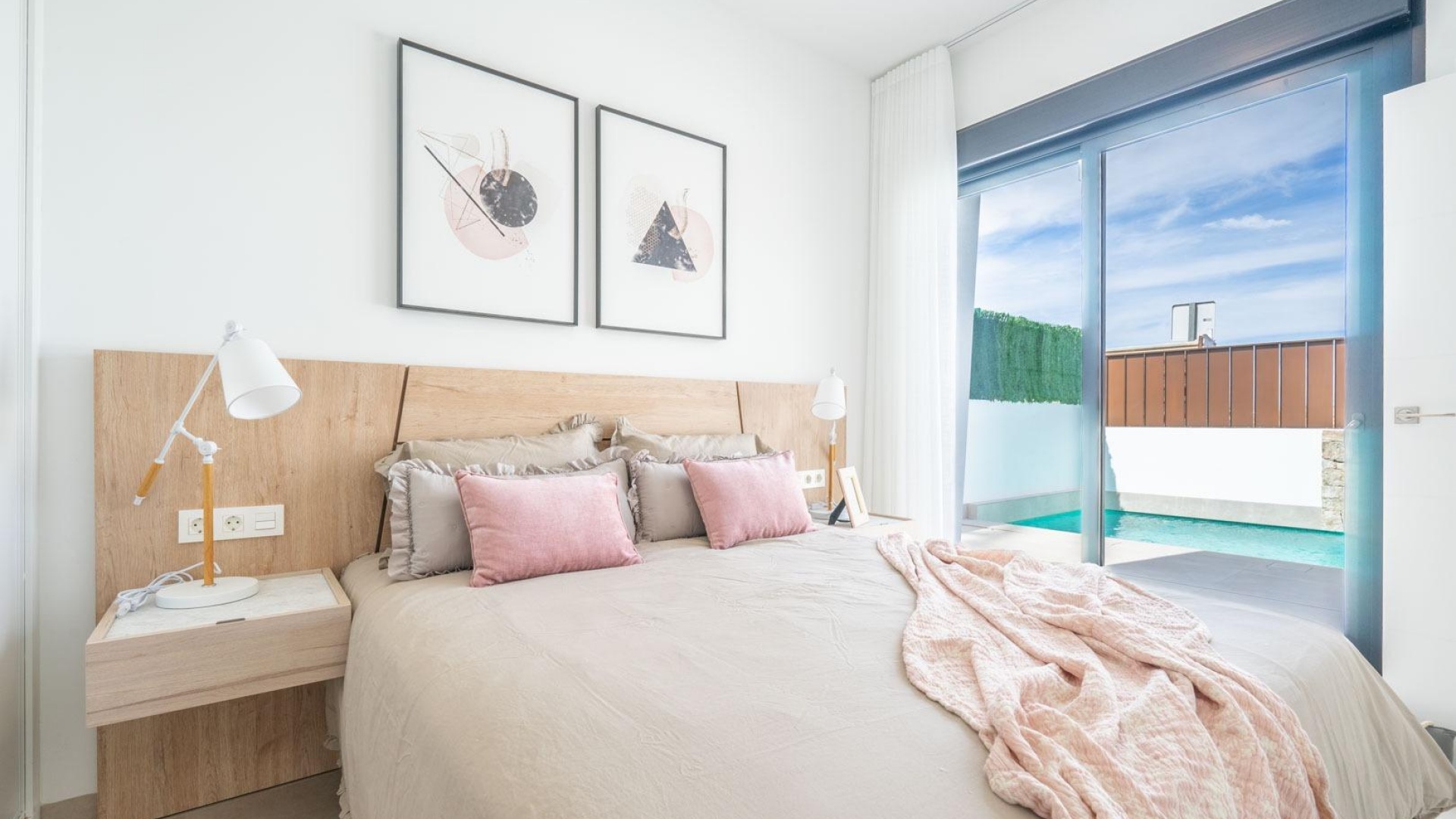 Nieuw gebouw - Villa - Roldan