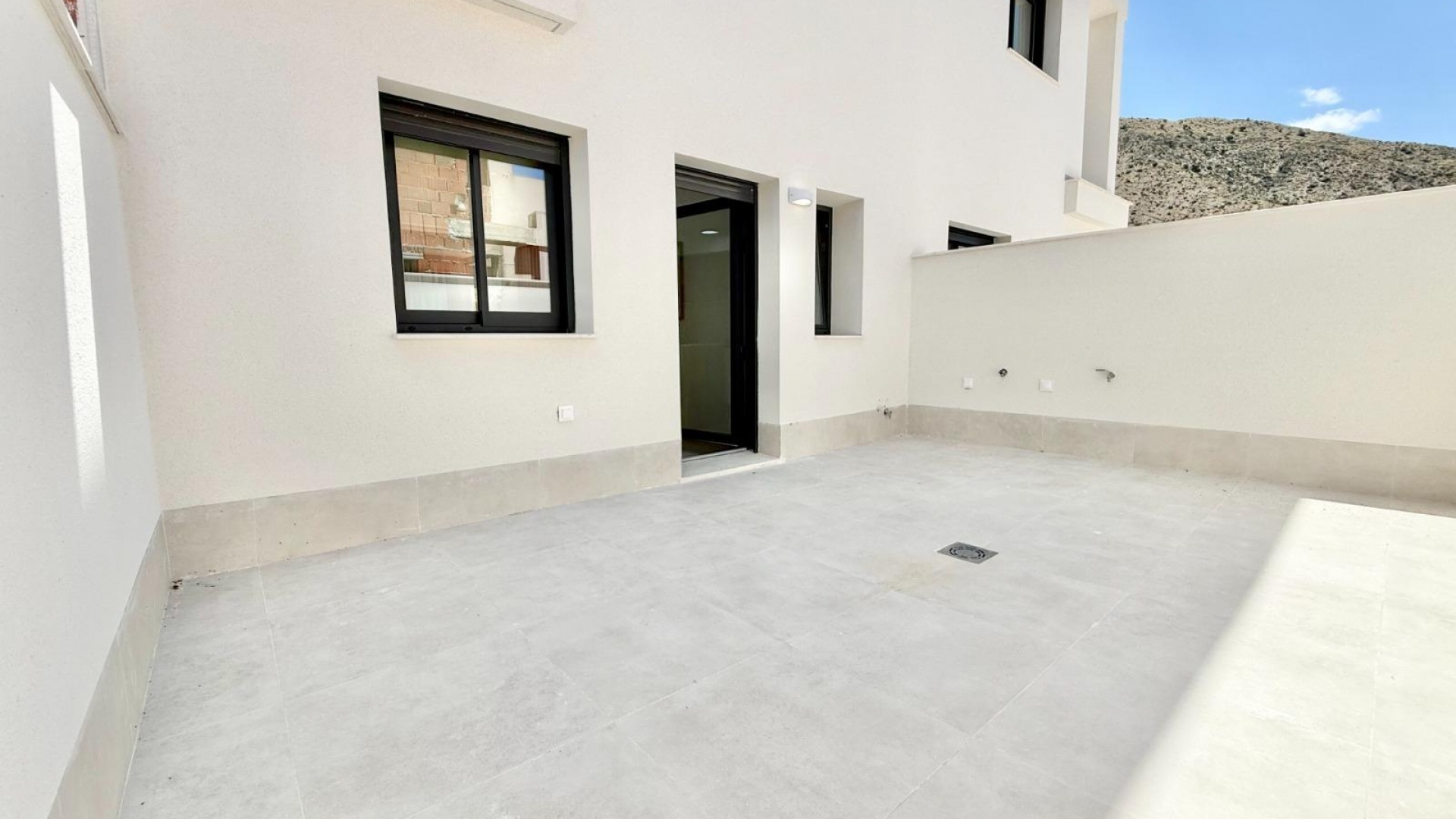 Nouvelle construction - Maison de ville - Cox - Sin Zona