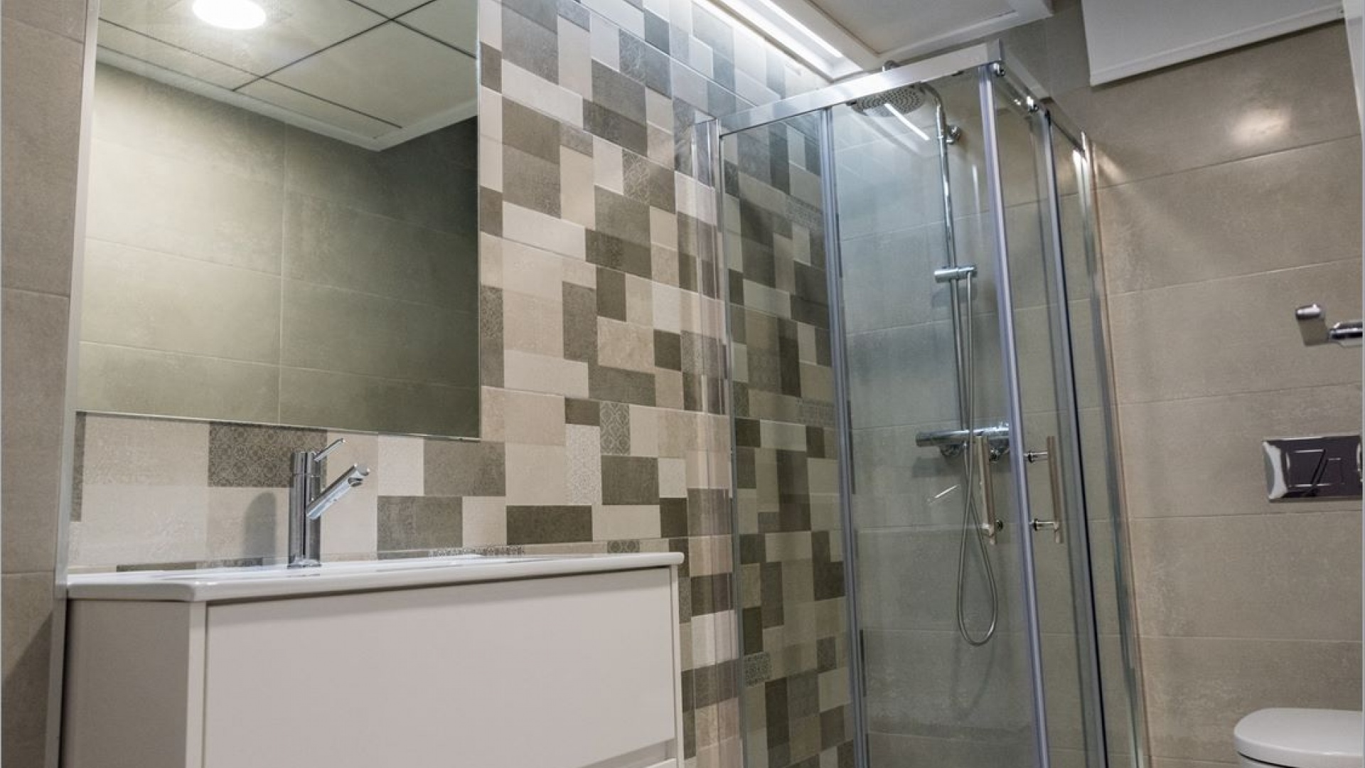 Nouvelle construction - Villa - Villamartin - PAU 26