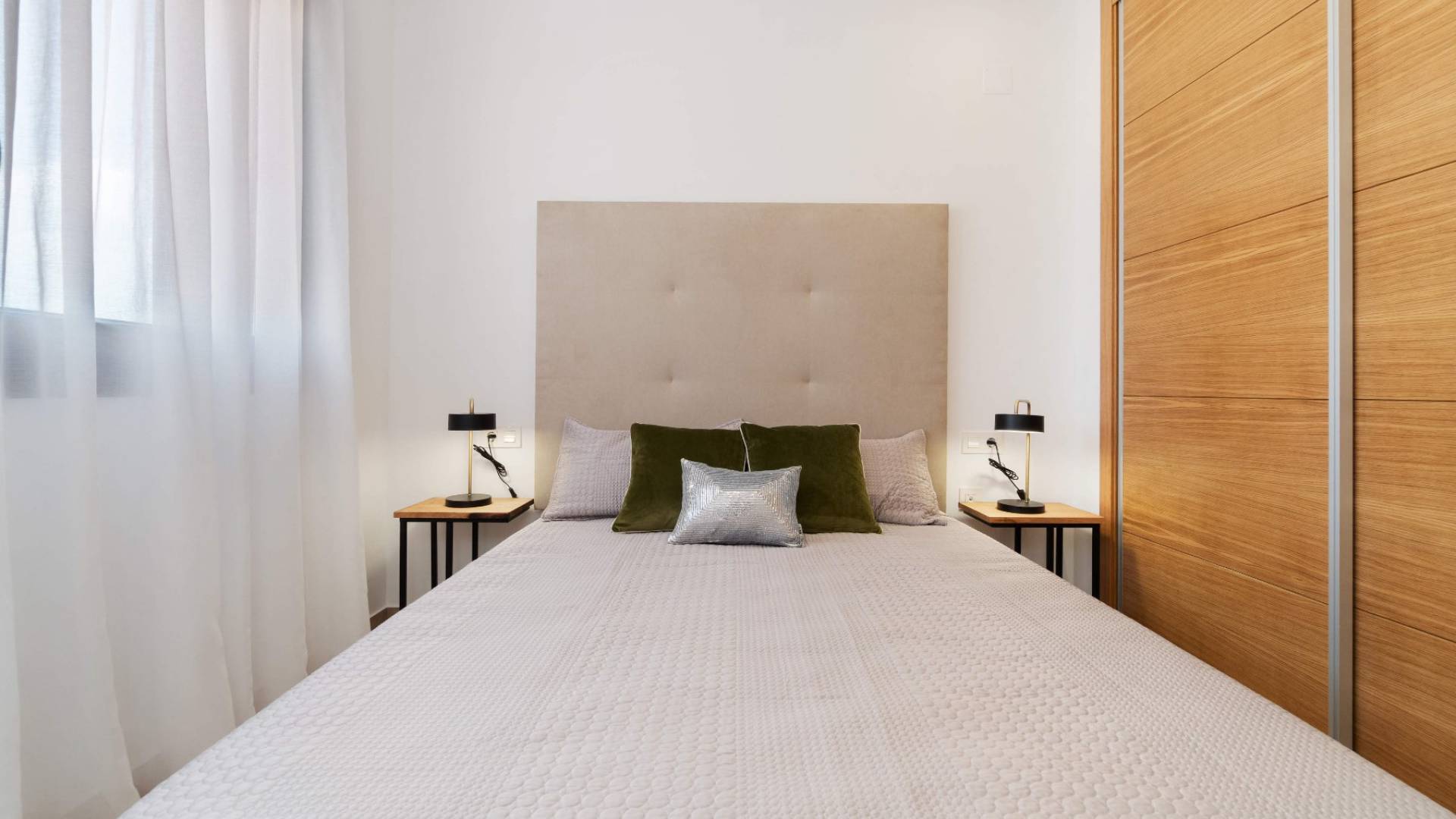 Nybyggnad - Lägenhet - Los Balcones - Laguna Beach