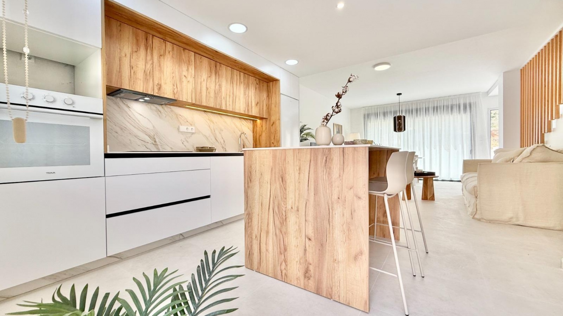 Nybyggnad - Radhus - Cox - Sin Zona