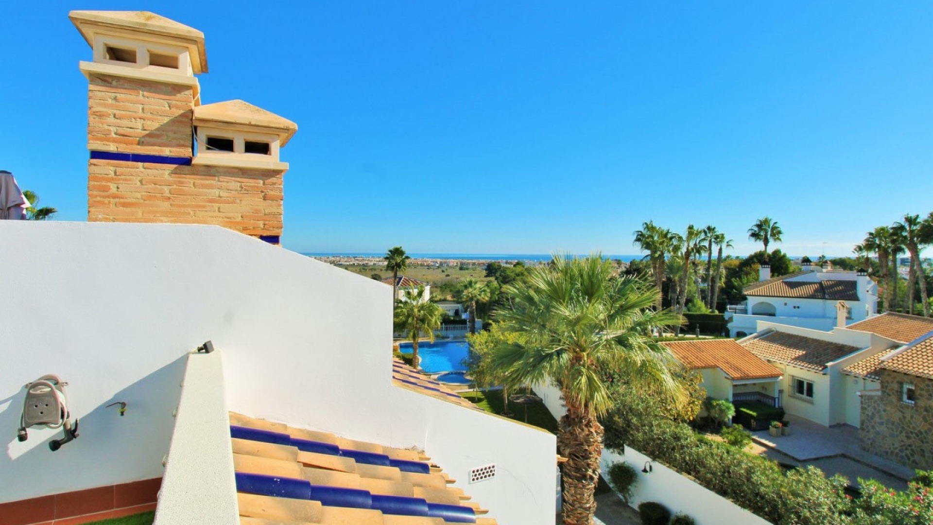 Resale - 2. Town house - Orihuela Costa - Villamartin