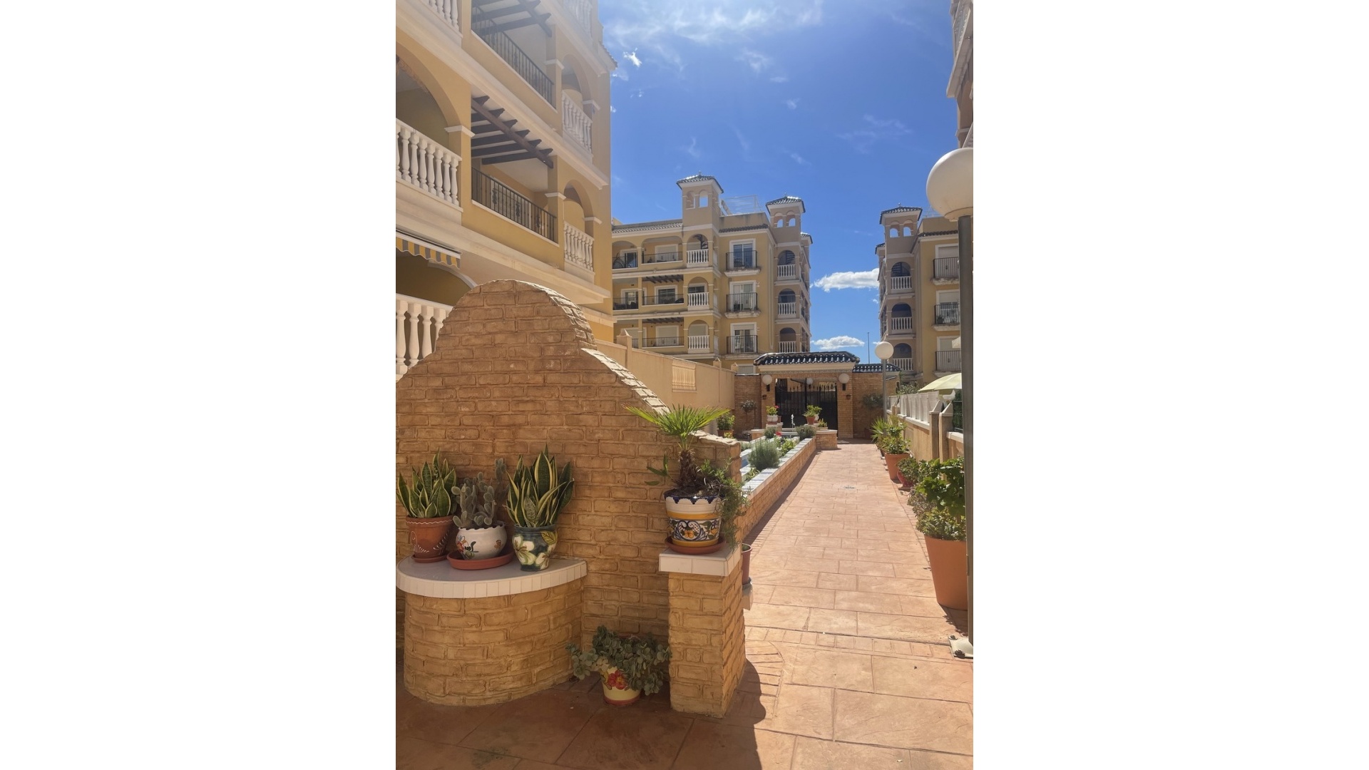 Resale - Apartment - Algorfa - fontana