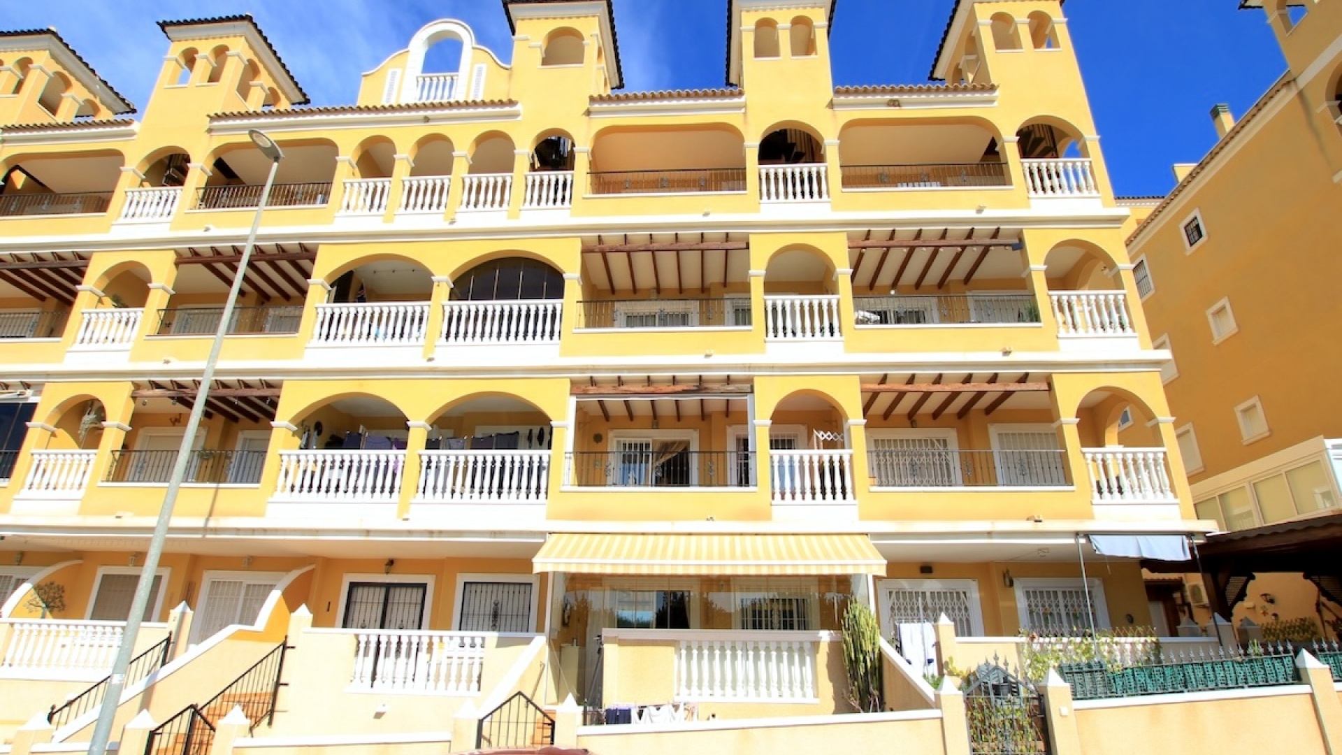 Resale - Apartment - Algorfa - fontana