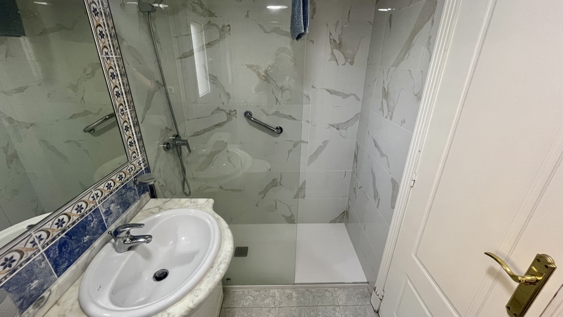 Resale - Apartment - Algorfa - fontana