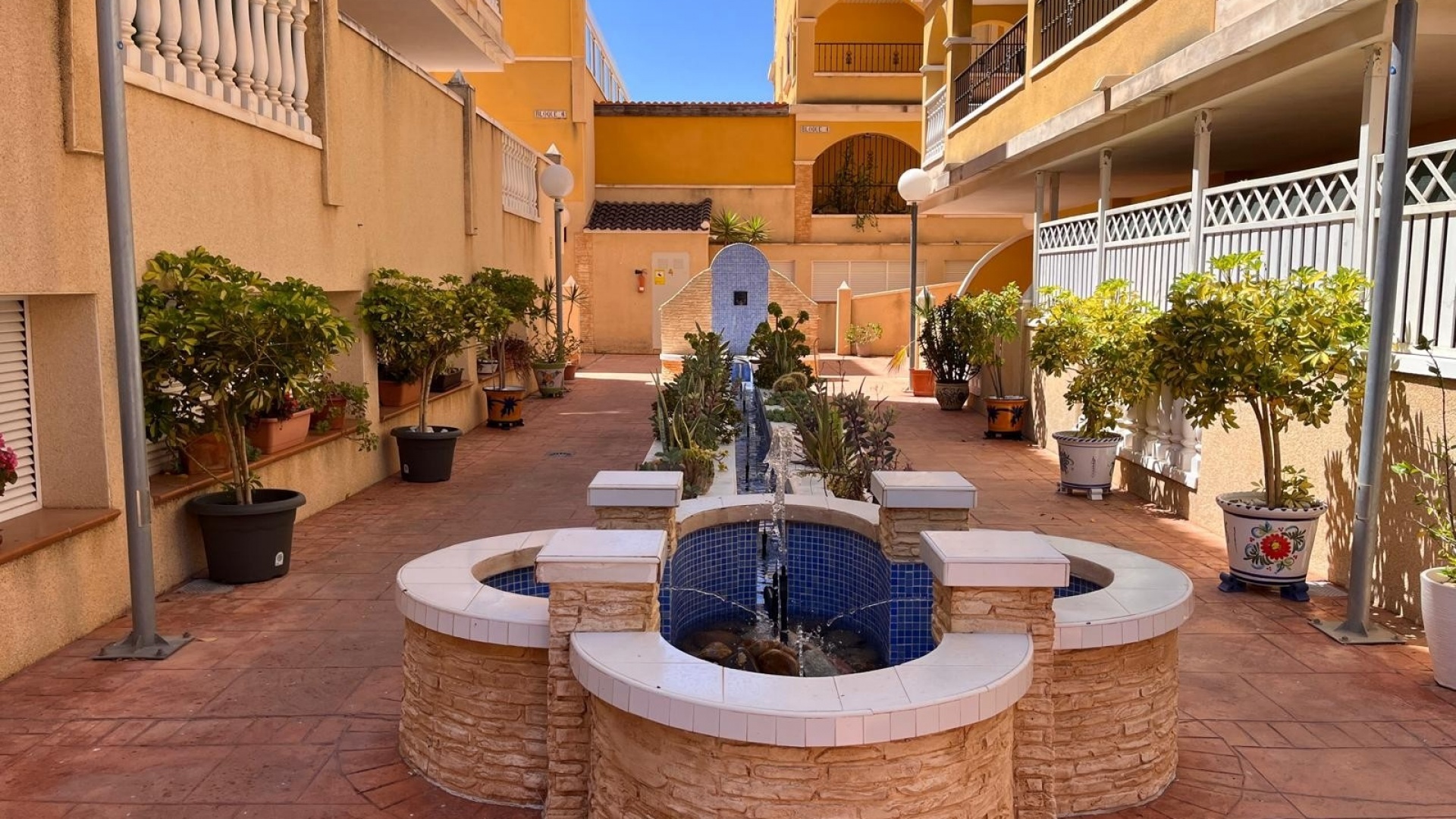 Resale - Apartment - Algorfa - fontana