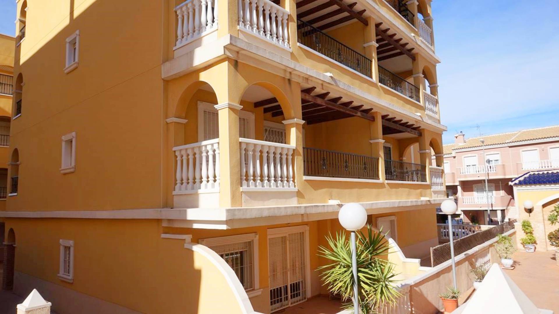 Resale - Apartment - Algorfa - fontana