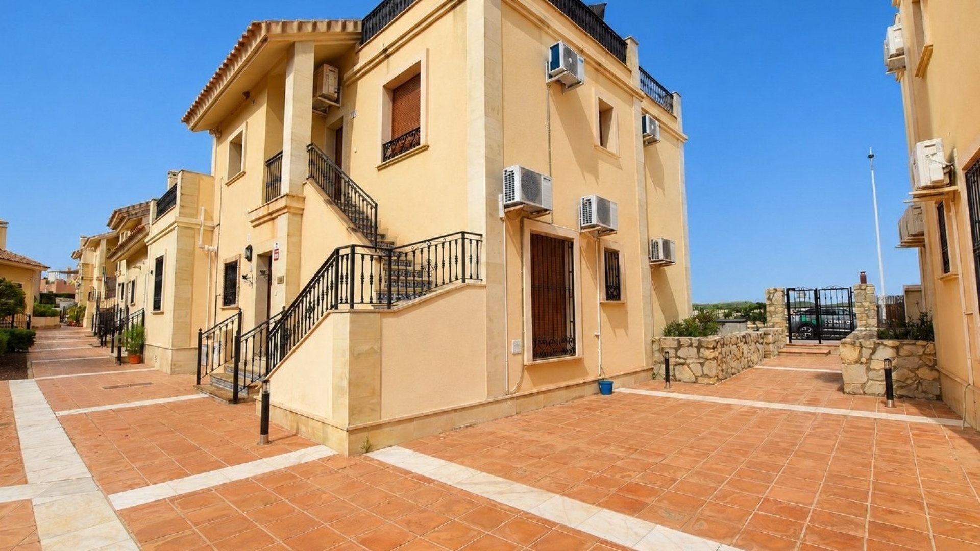 Resale - Apartment - Algorfa - La Finca Golf Resort