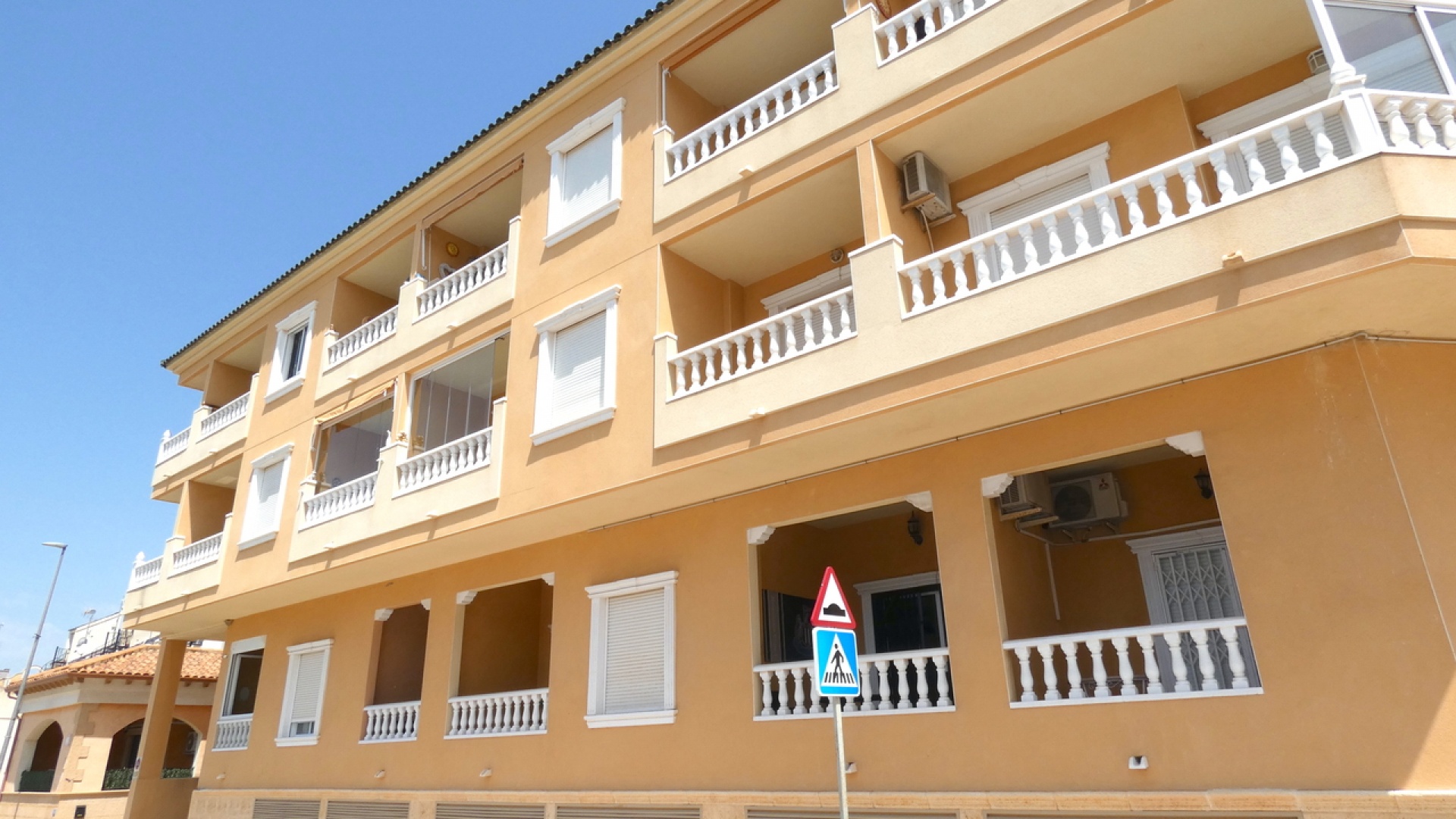 Resale - Apartment - Algorfa