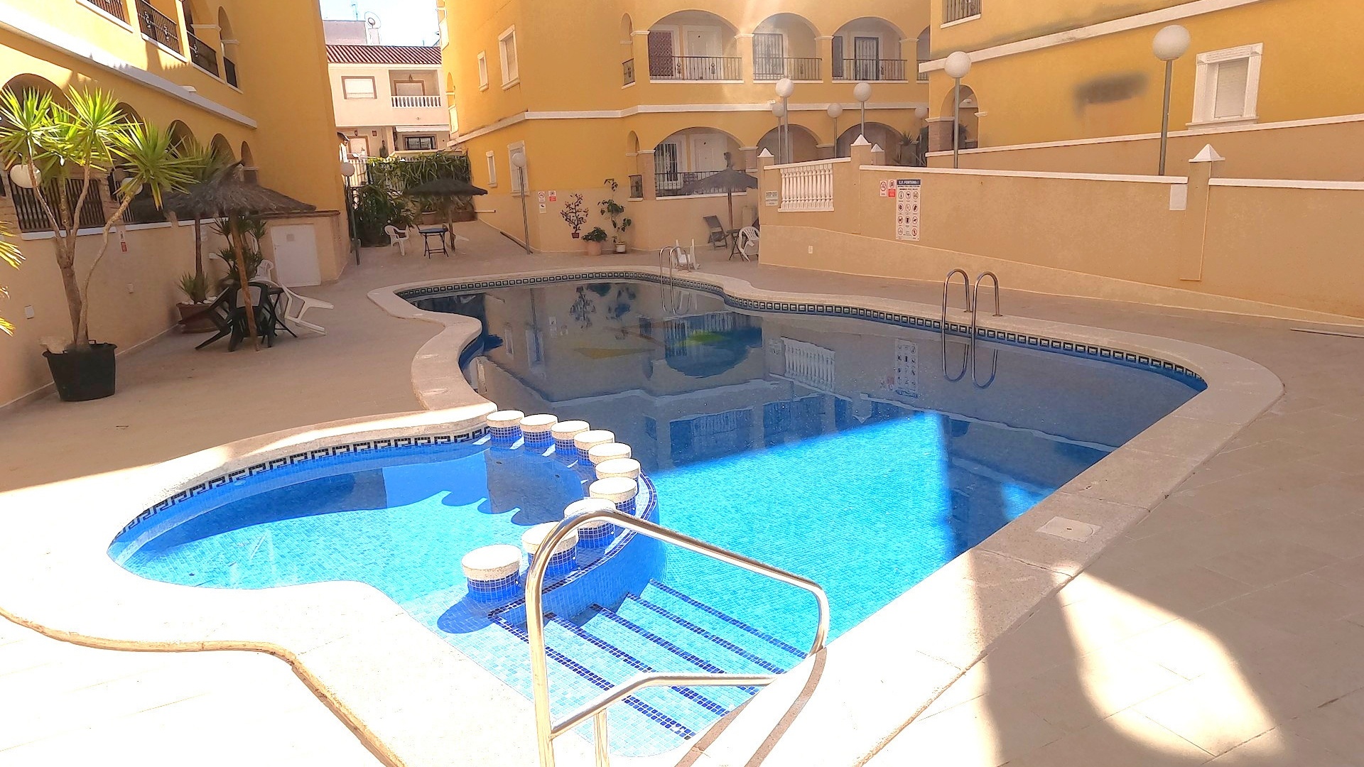 Resale - Apartment - Algorfa
