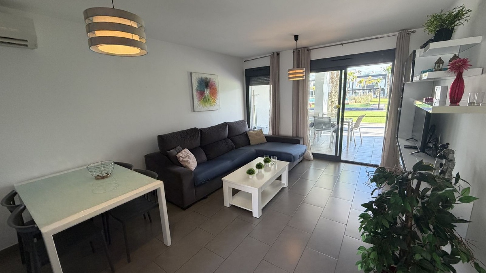 Resale - Apartment - Alicante - Alicante Centro