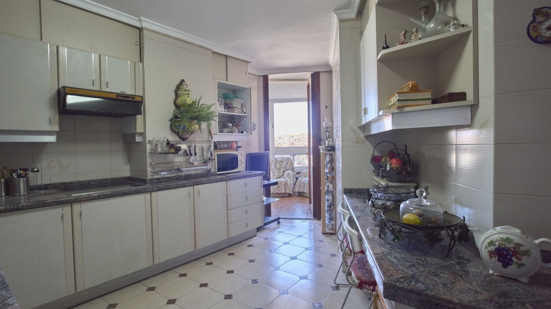 Resale - Apartment - Alicante - Alicante Centro