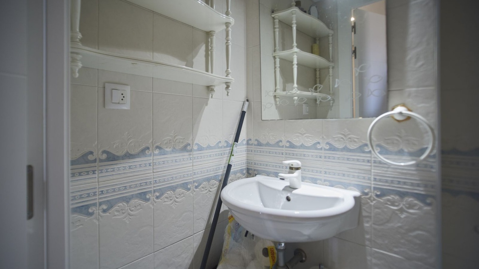 Resale - Apartment - Alicante - Alicante City Centro