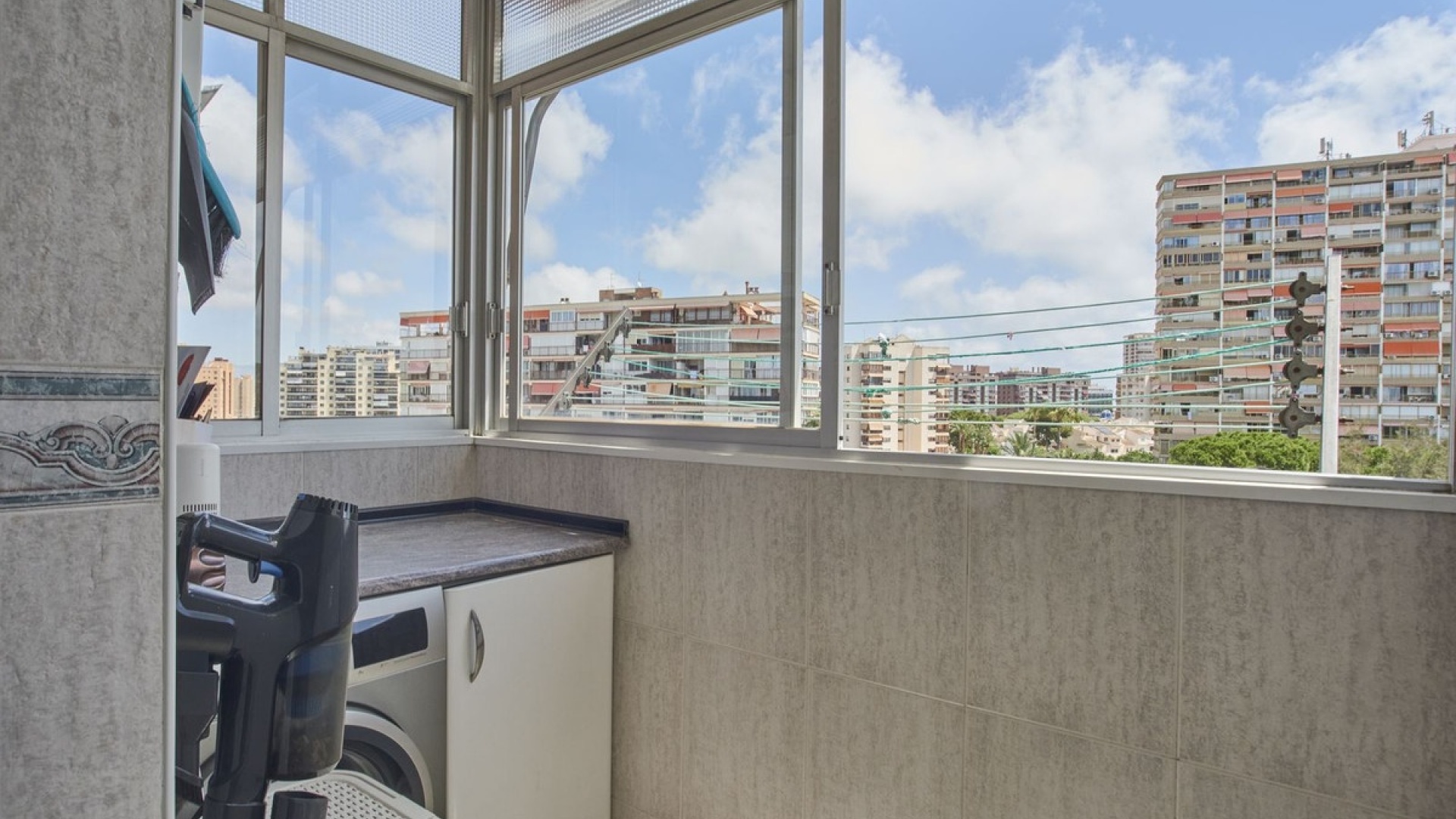 Resale - Apartment - Alicante - Alicante City Centro