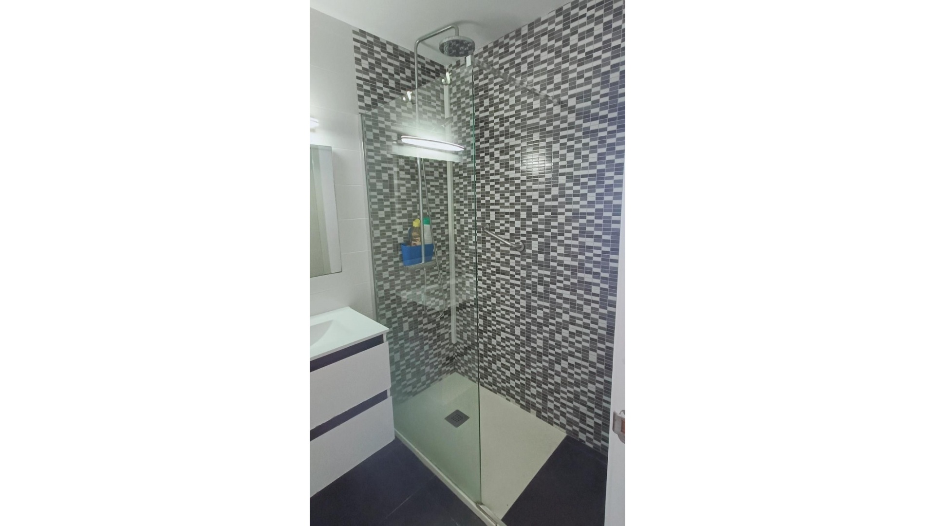 Resale - Apartment - Alicante