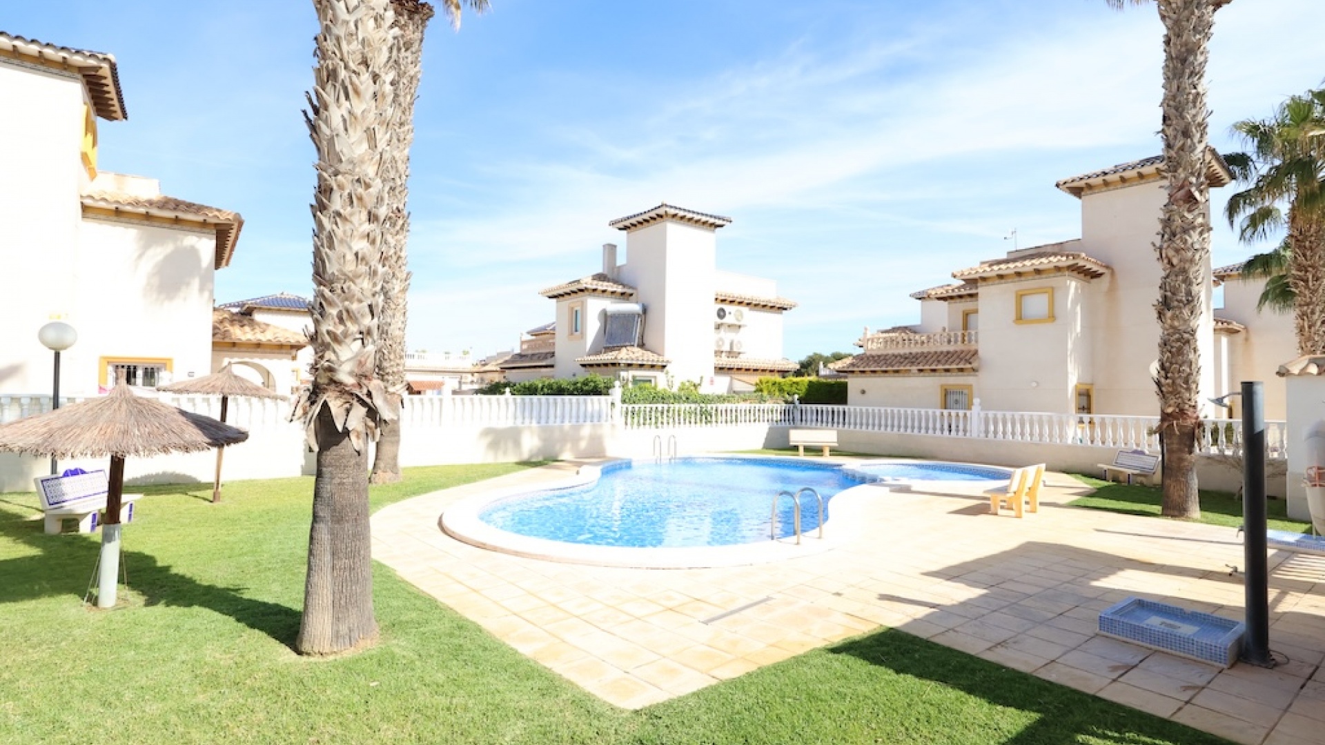 Resale - Apartment - Cabo Roig - la regia