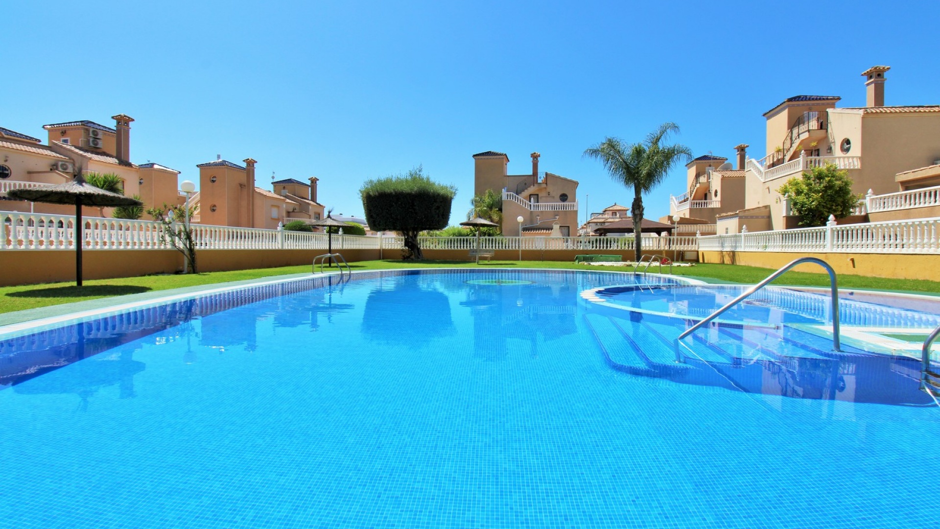 Resale - Apartment - Cabo Roig - Lomas de Cabo Roig