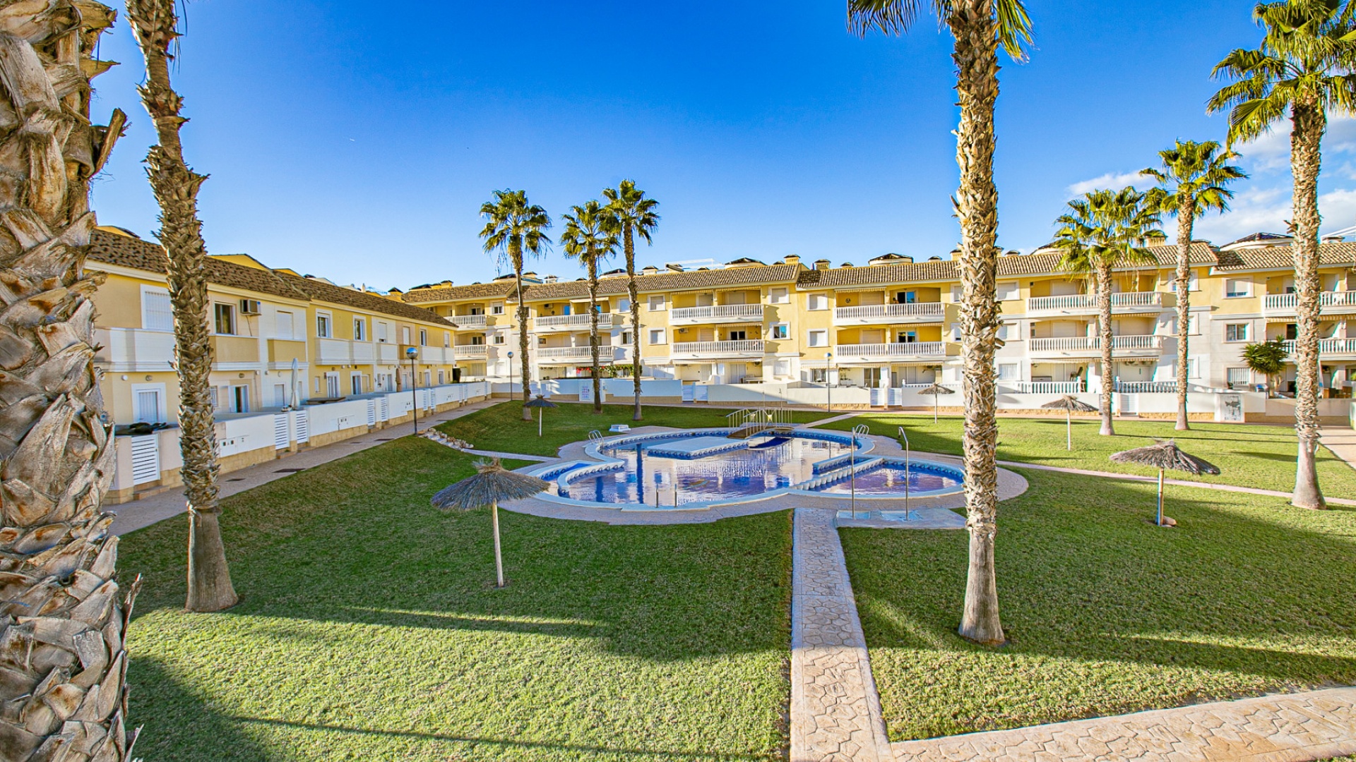 Resale - Apartment - Cabo Roig - Lomas de Cabo Roig