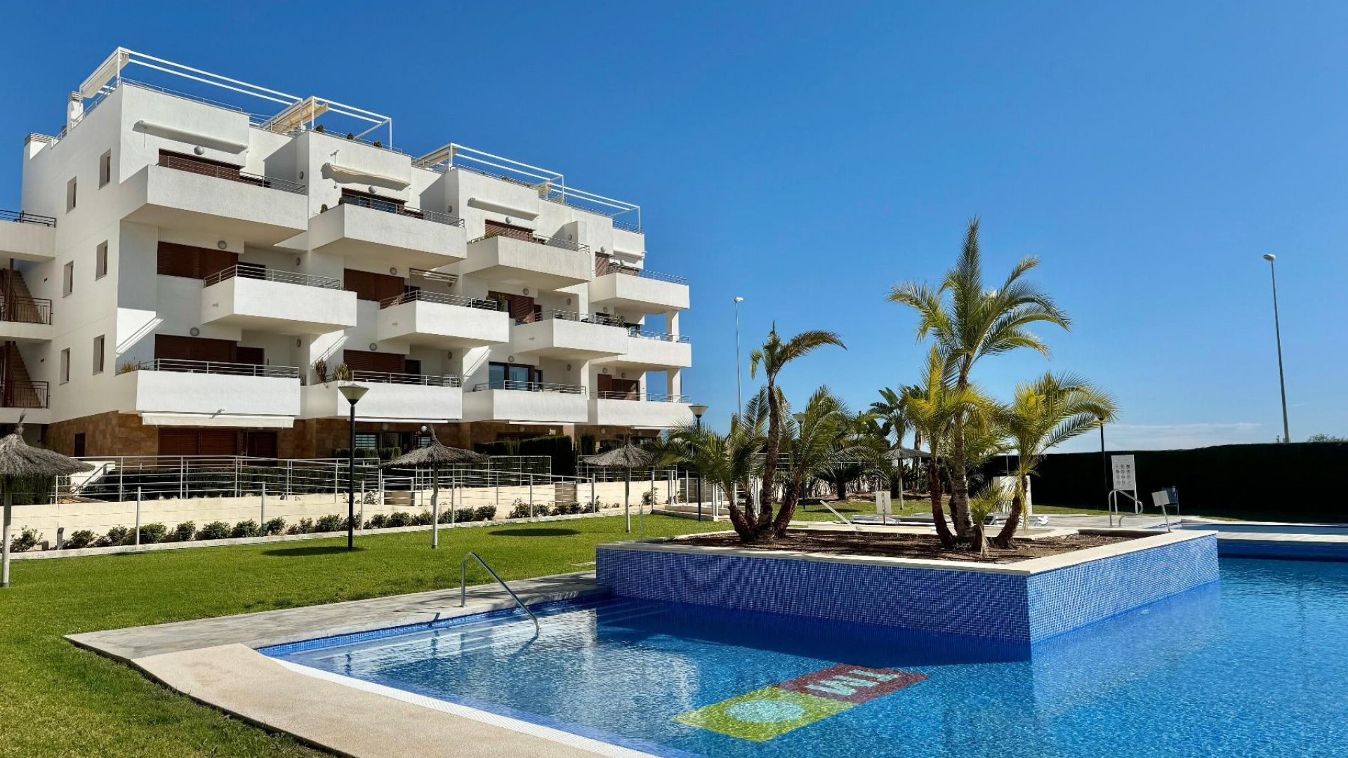 Resale - Apartment - Cabo Roig