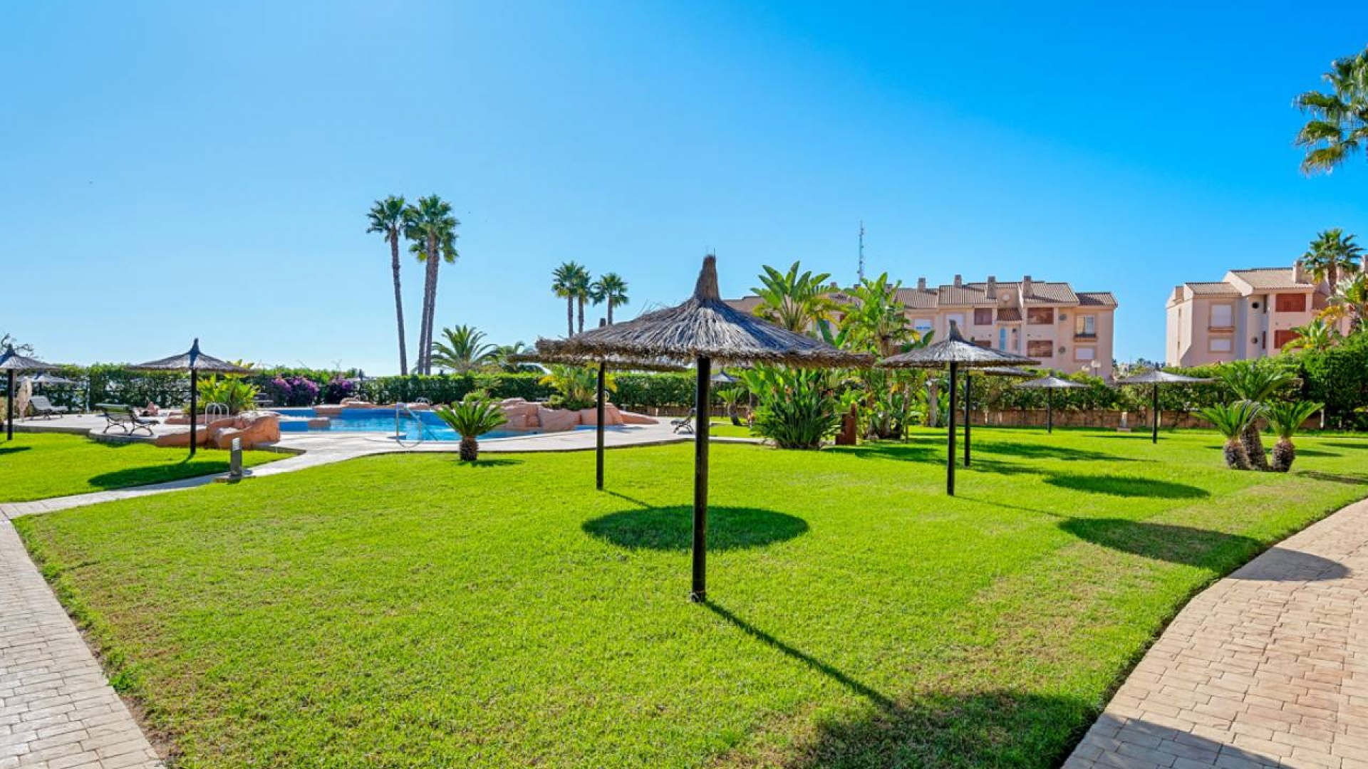 Resale - Apartment - Cabo Roig