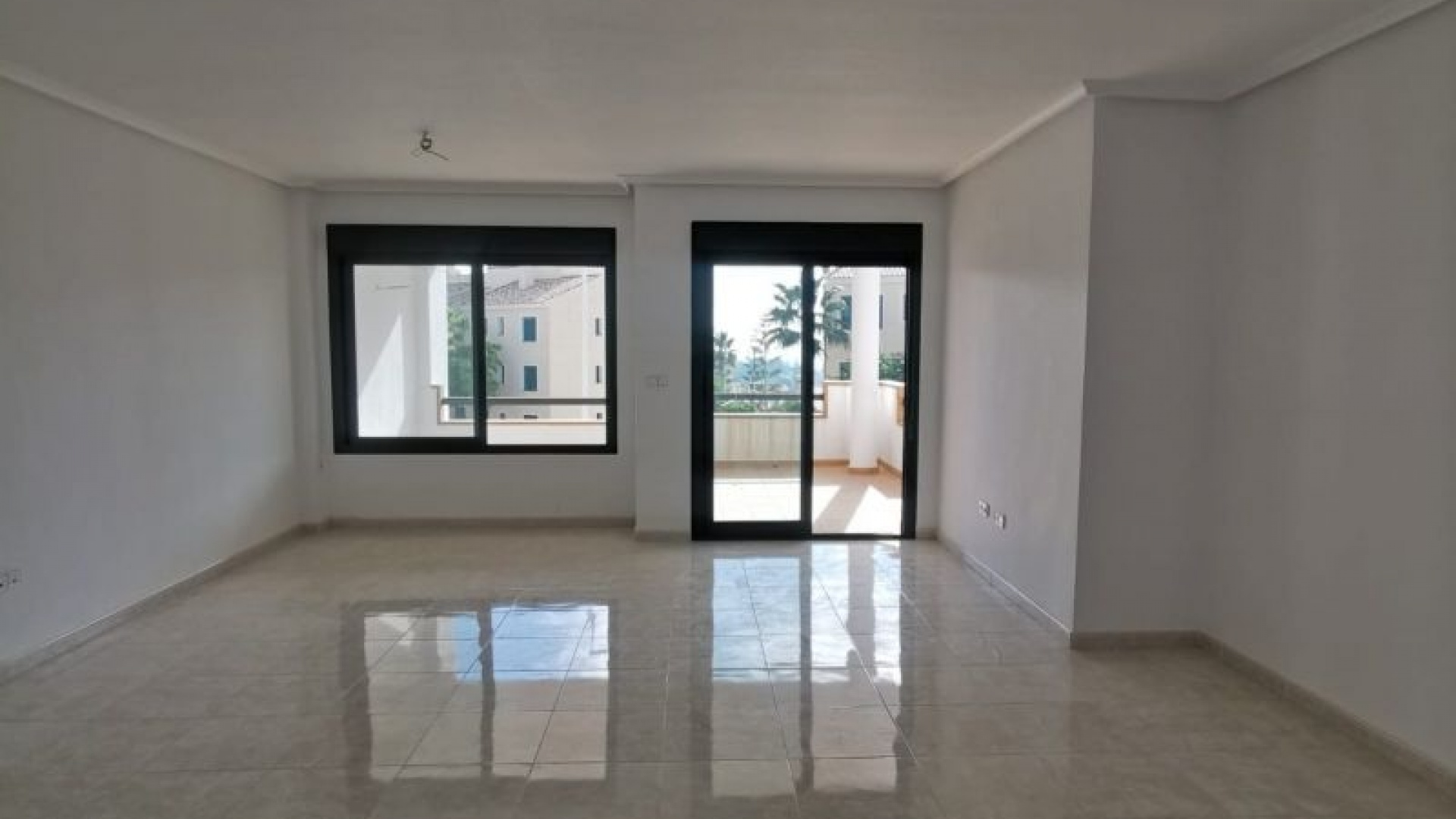 Resale - Apartment - Campoamor