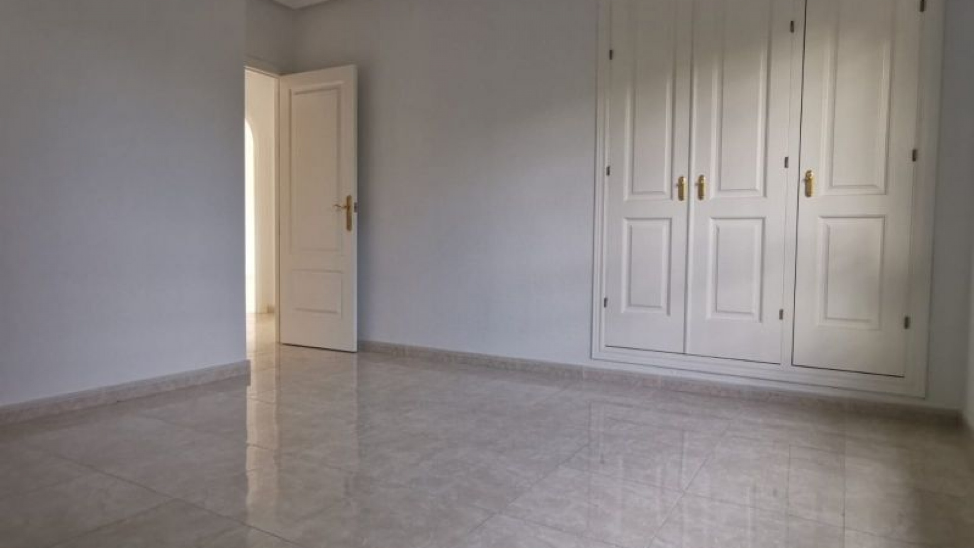 Resale - Apartment - Campoamor