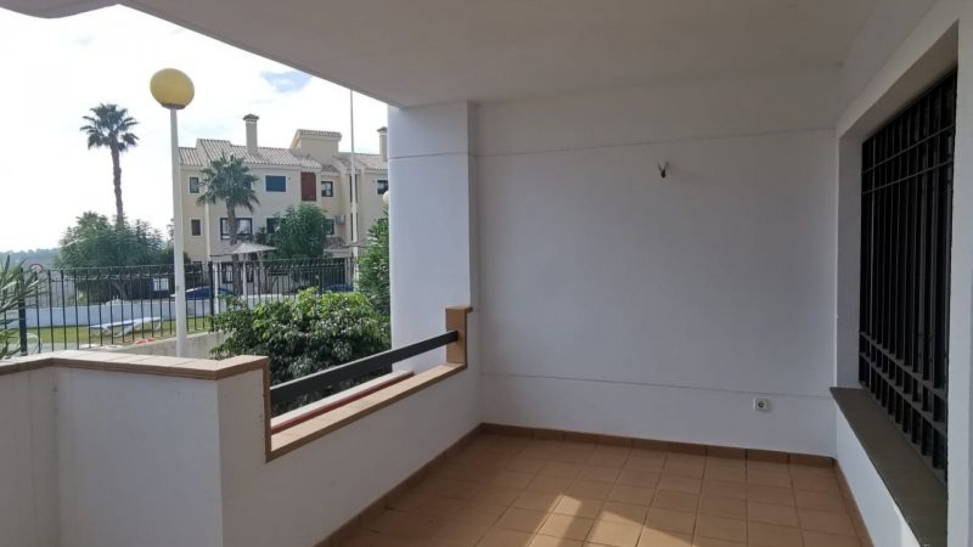 Resale - Apartment - Campoamor