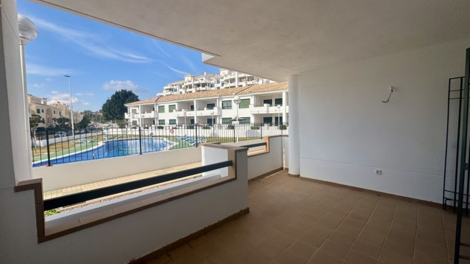 Resale - Apartment - Campoamor