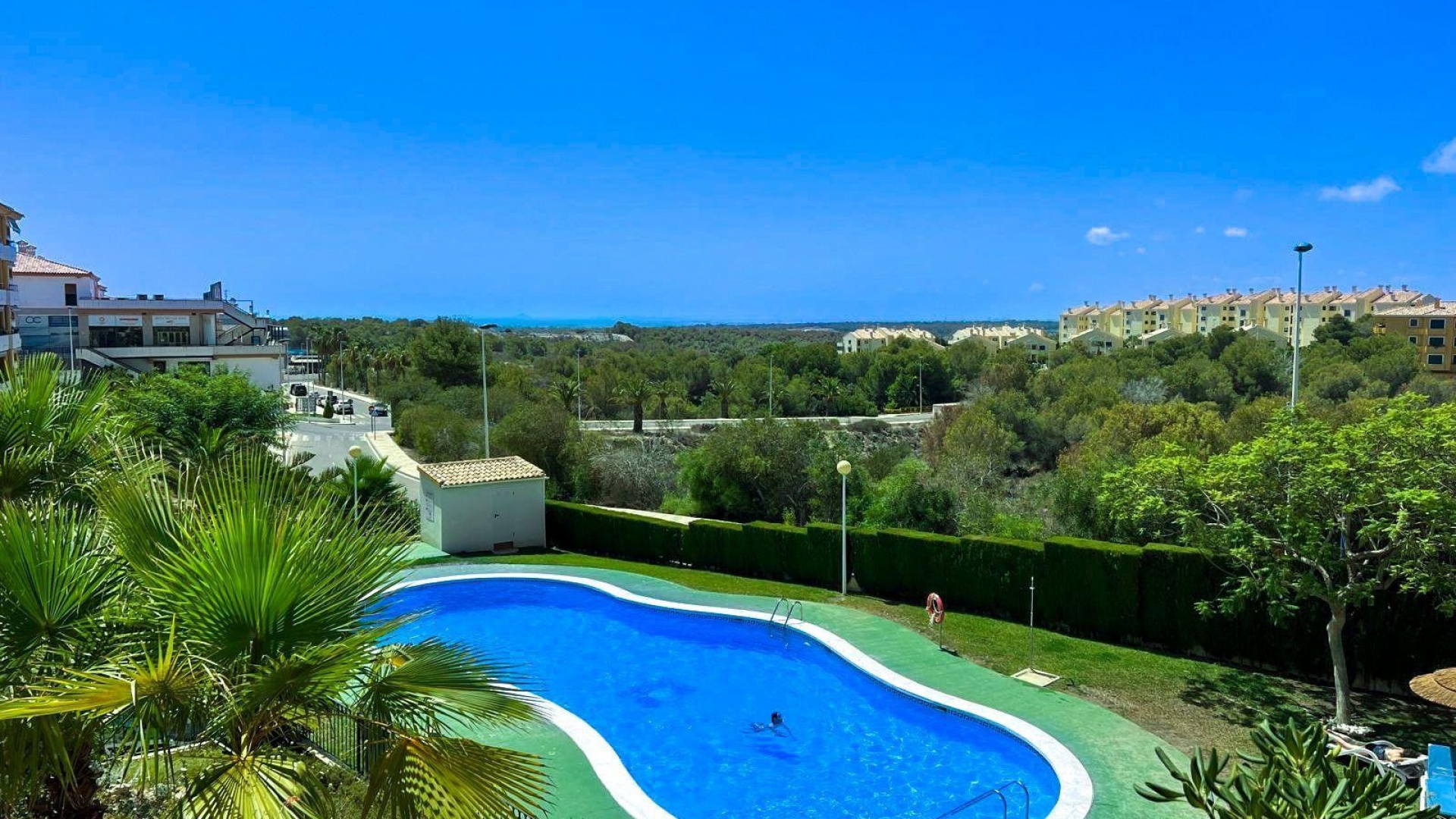 Resale - Apartment - Campoamor