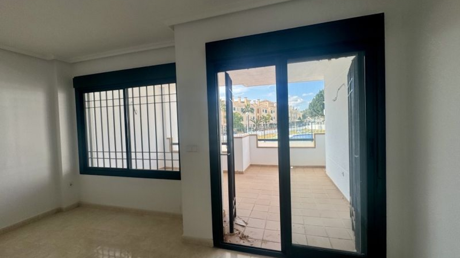 Resale - Apartment - Campoamor