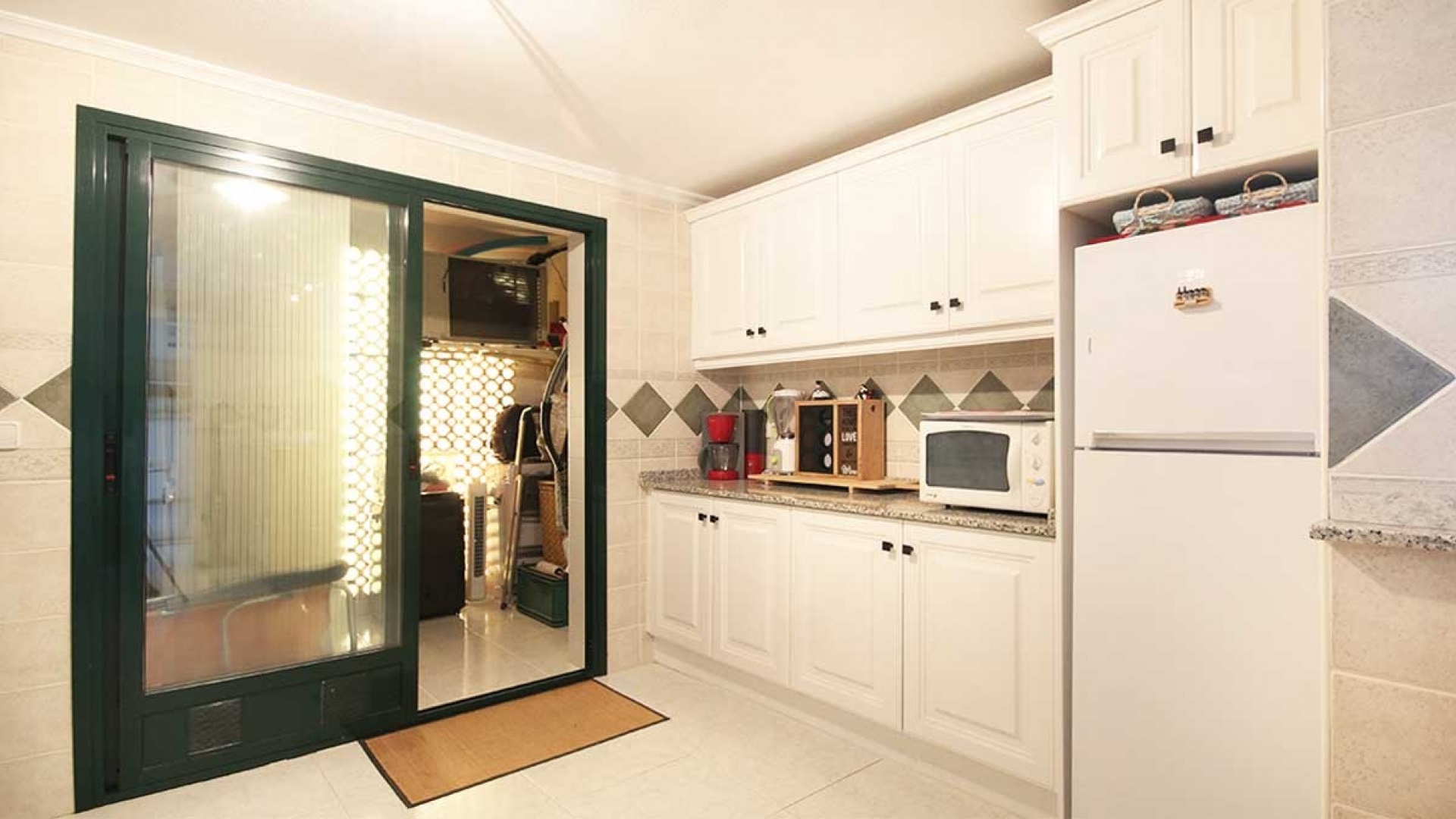 Resale - Apartment - Campoamor