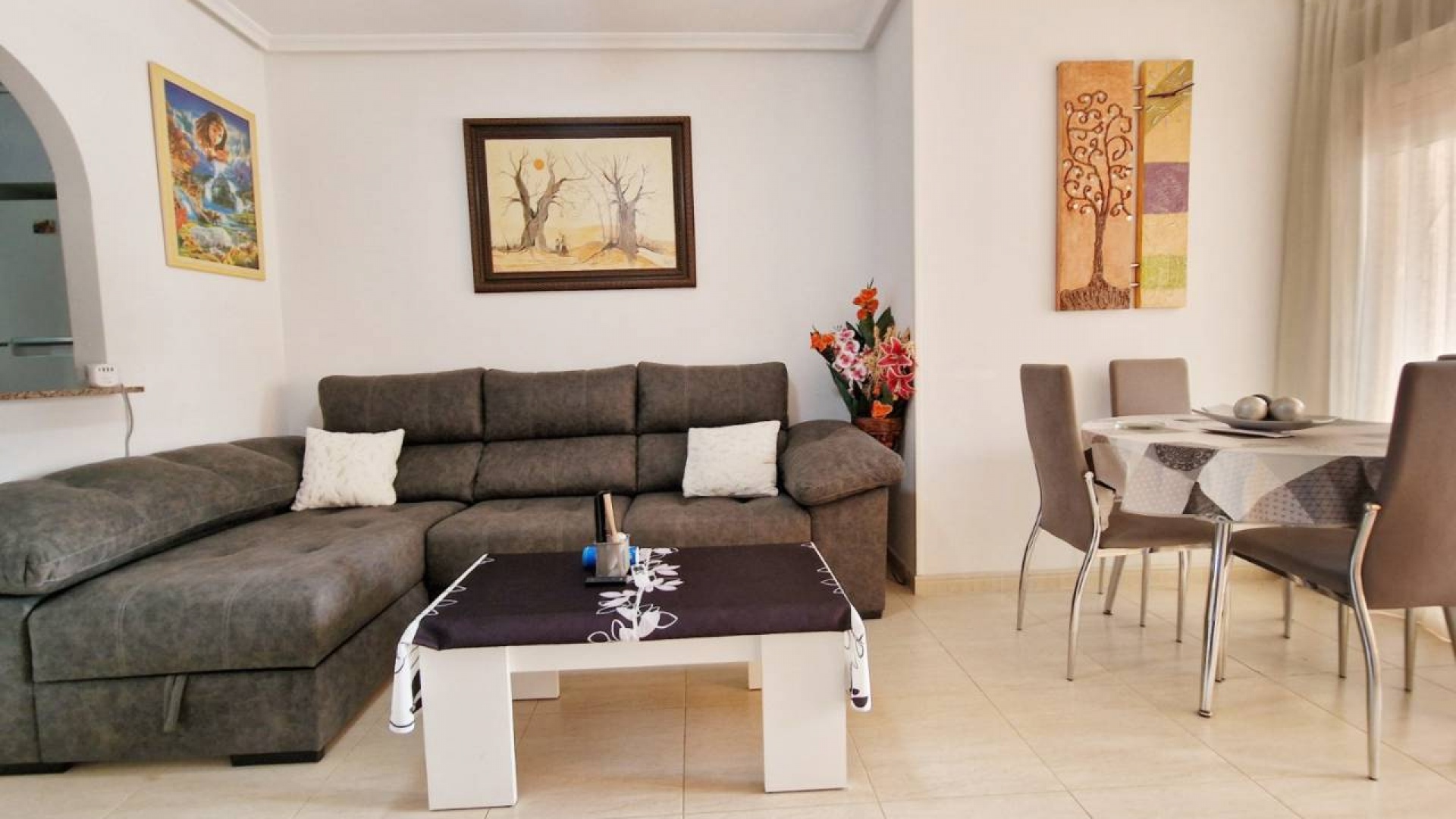 Resale - Apartment - Daya Nueva