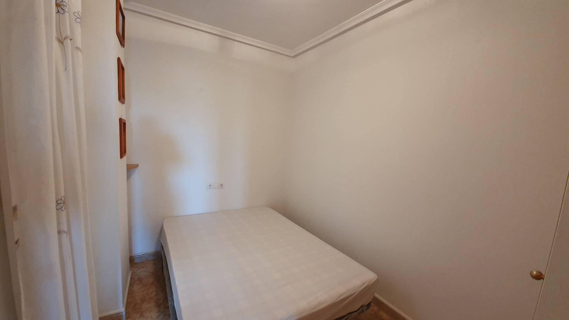 Resale - Apartment - Formentera del Segura - edificio picasso