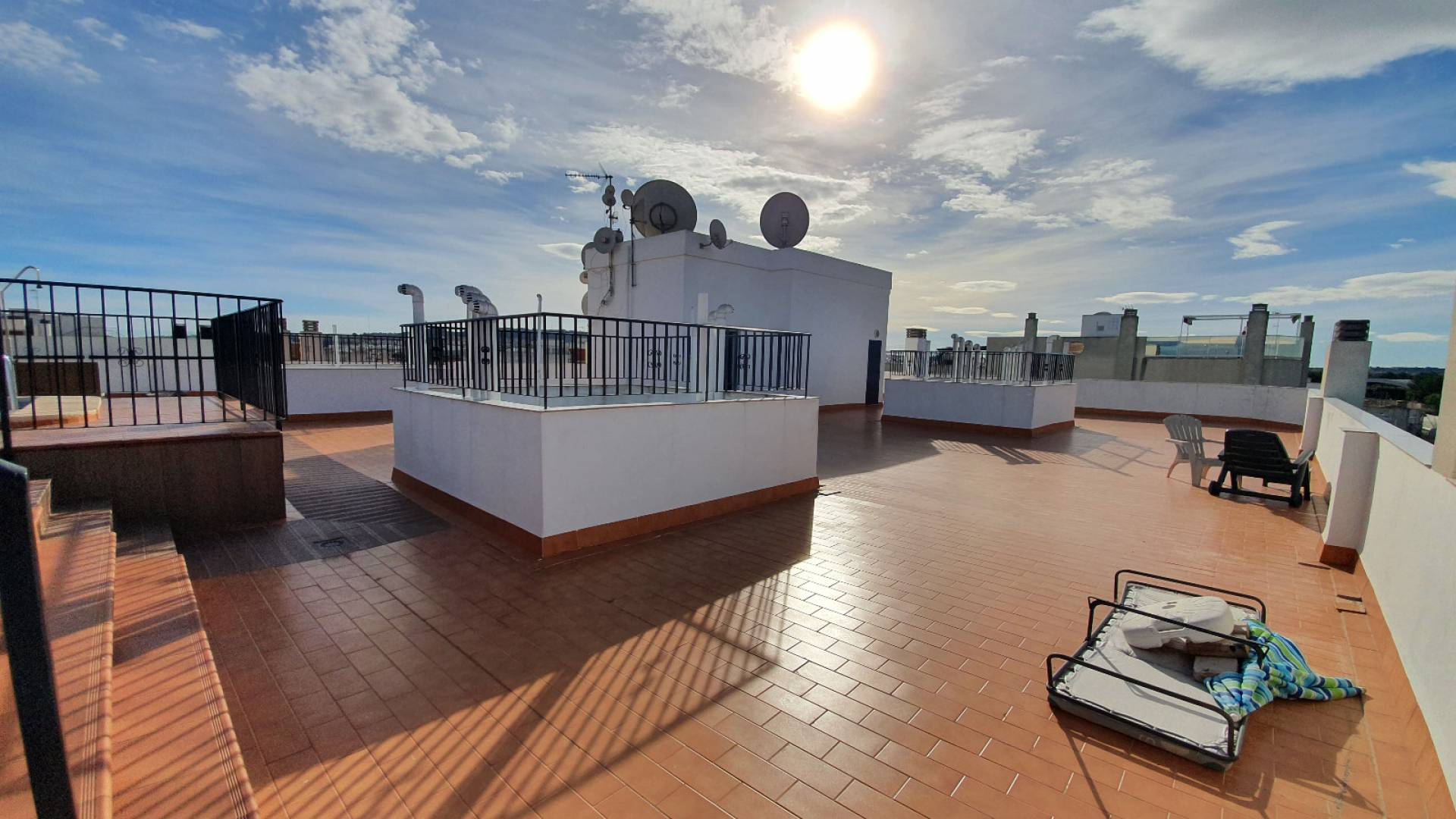 Resale - Apartment - Formentera del Segura - edificio picasso