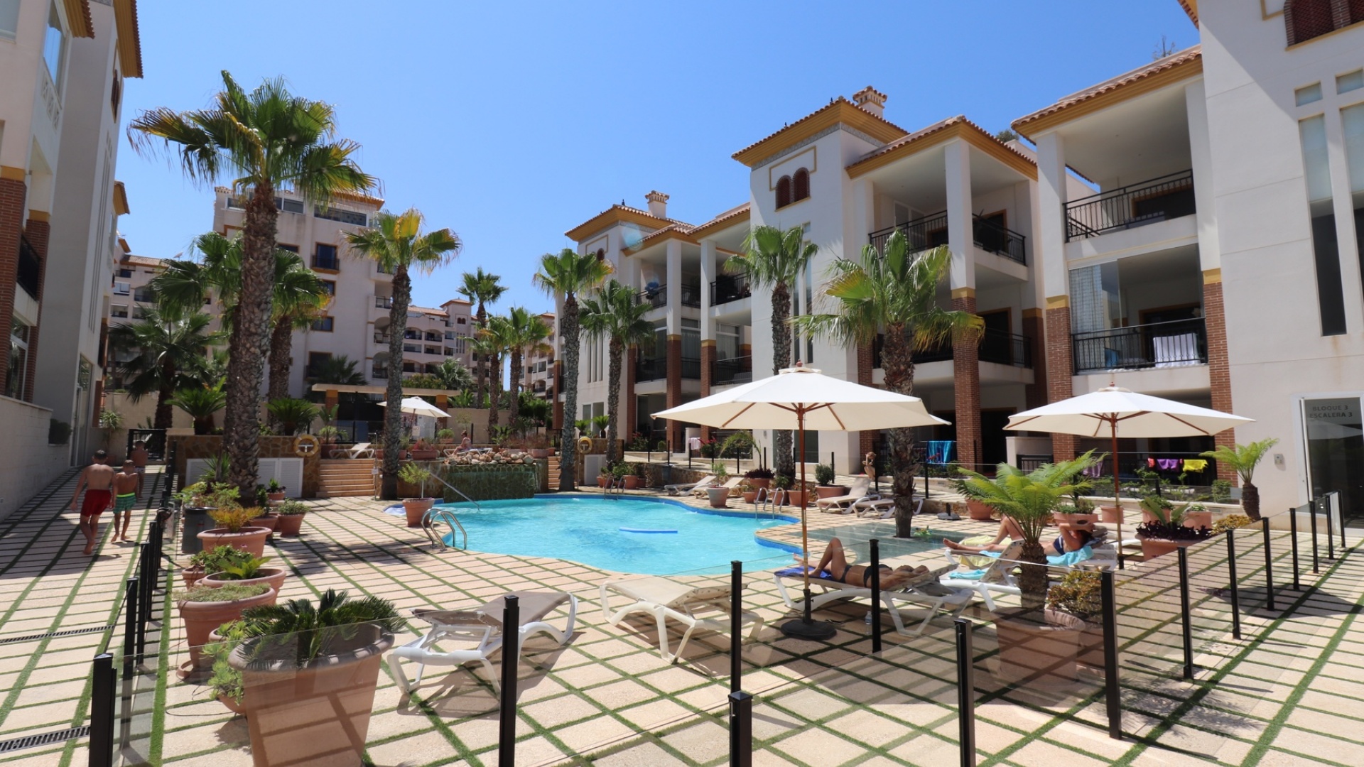 Resale - Apartment - Guardamar del Segura - Marjal Beach