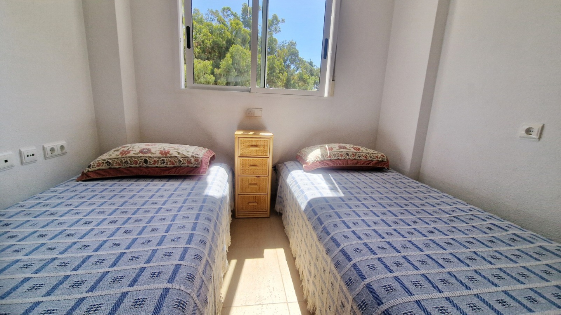 Resale - Apartment - Guardamar del Segura