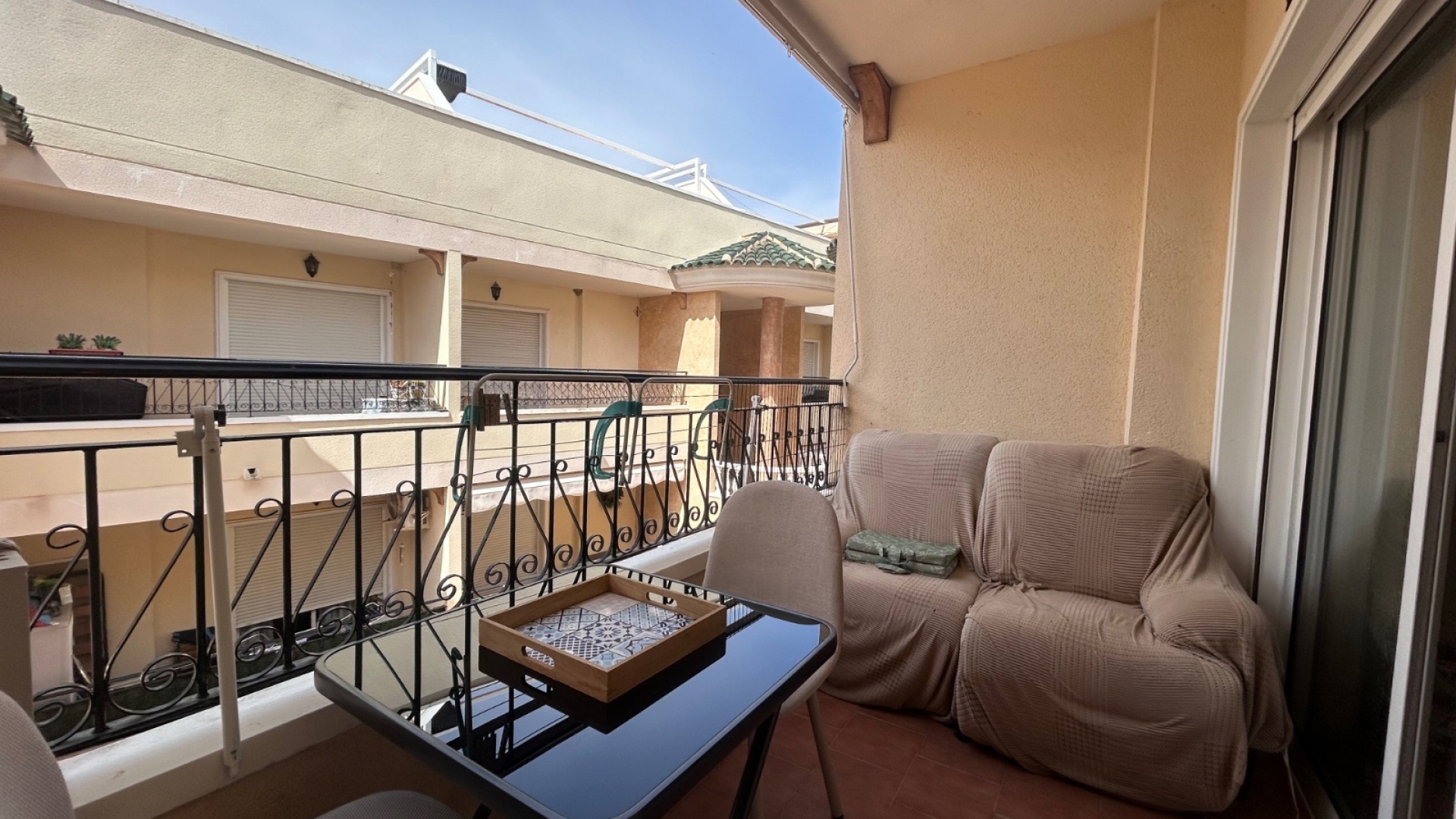 Resale - Apartment - Jacarilla