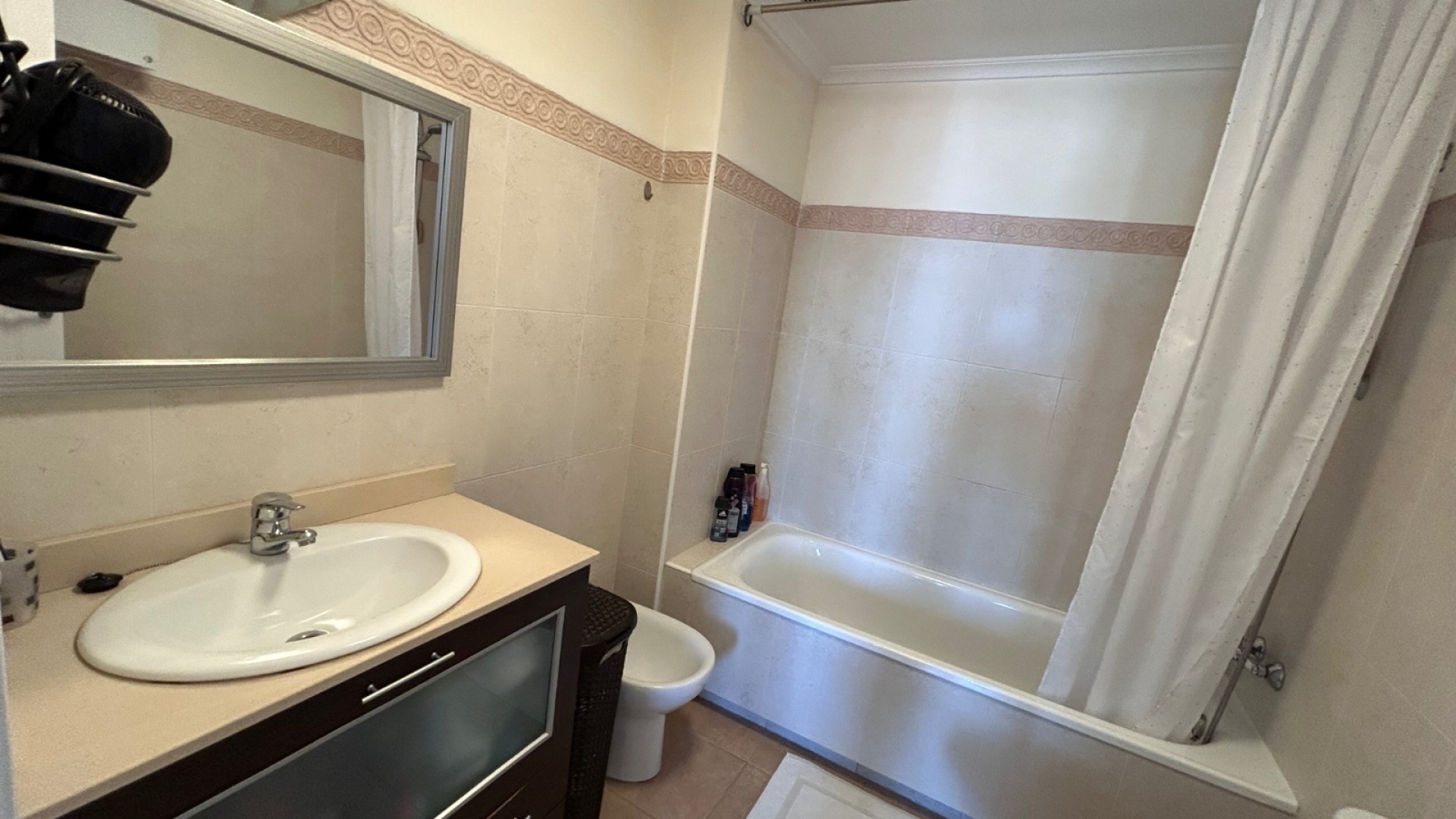 Resale - Apartment - Jacarilla