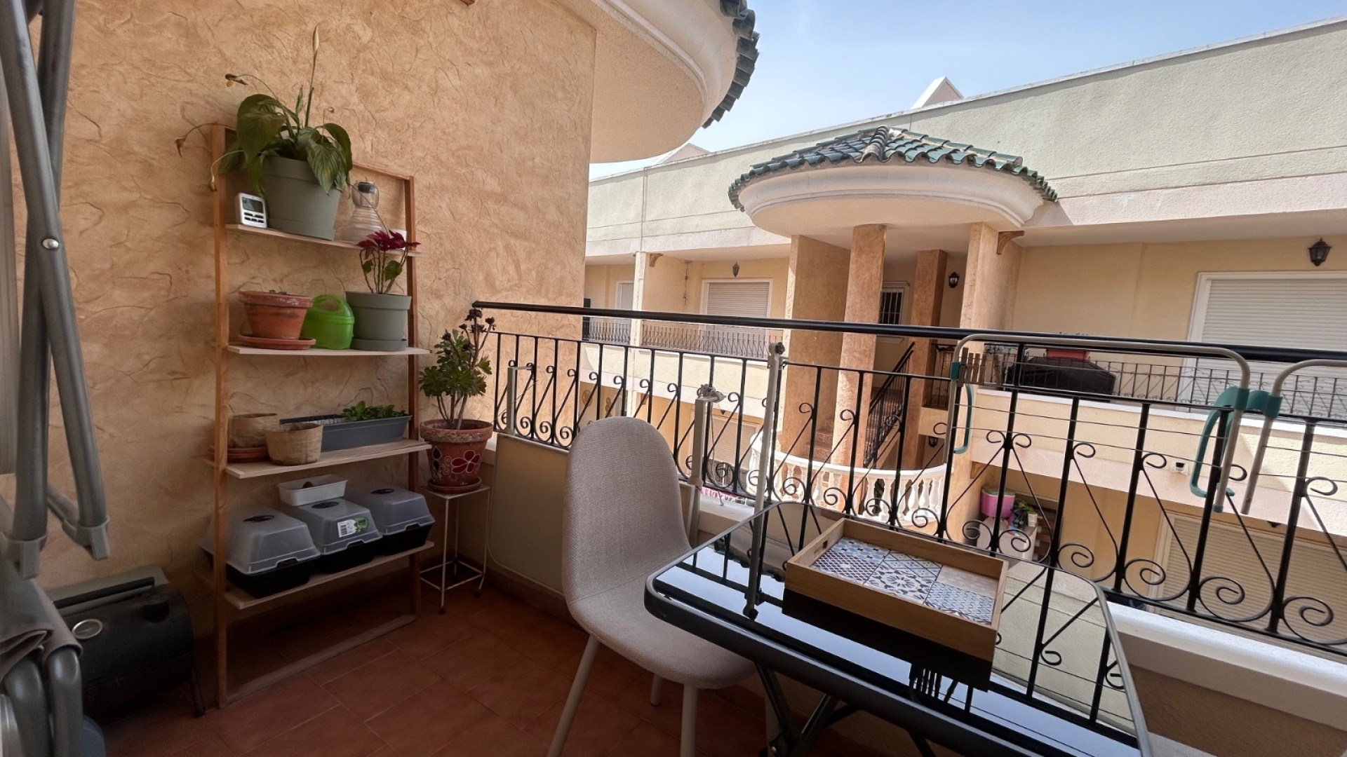 Resale - Apartment - Jacarilla